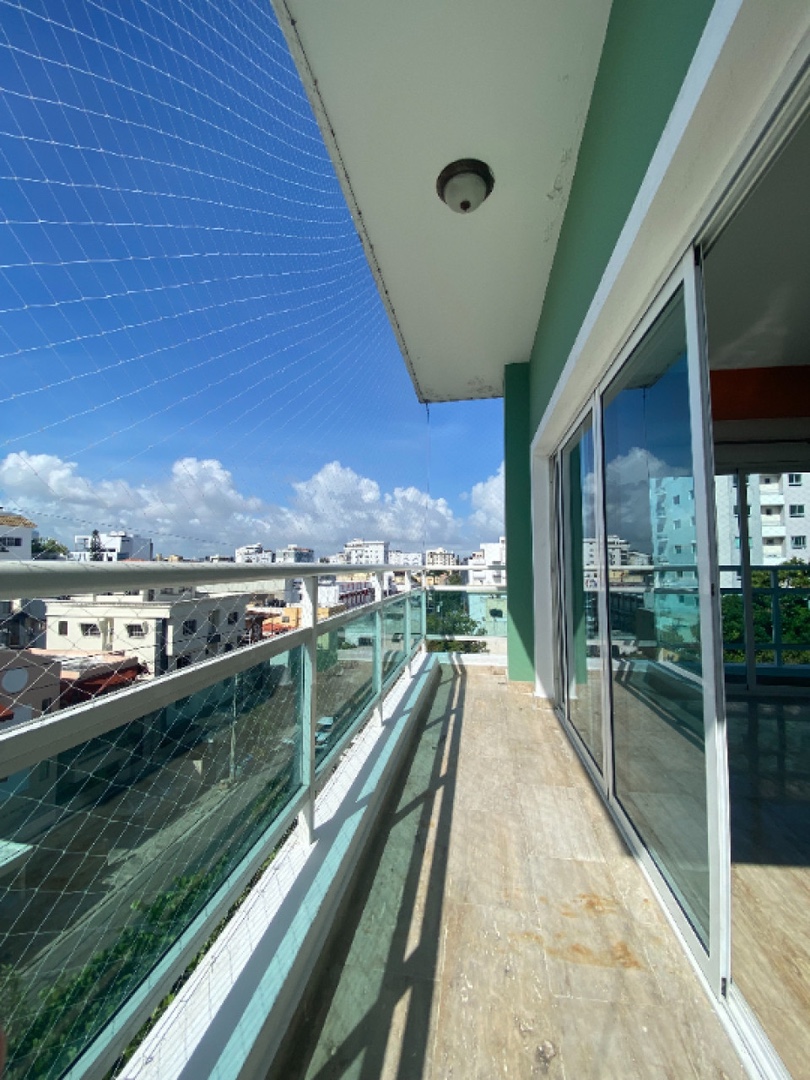 apartamentos - Vendo/ rento hermoso apartamento en RENACIMIENTO rebajó a RD$11,500.000▫️175 m 7