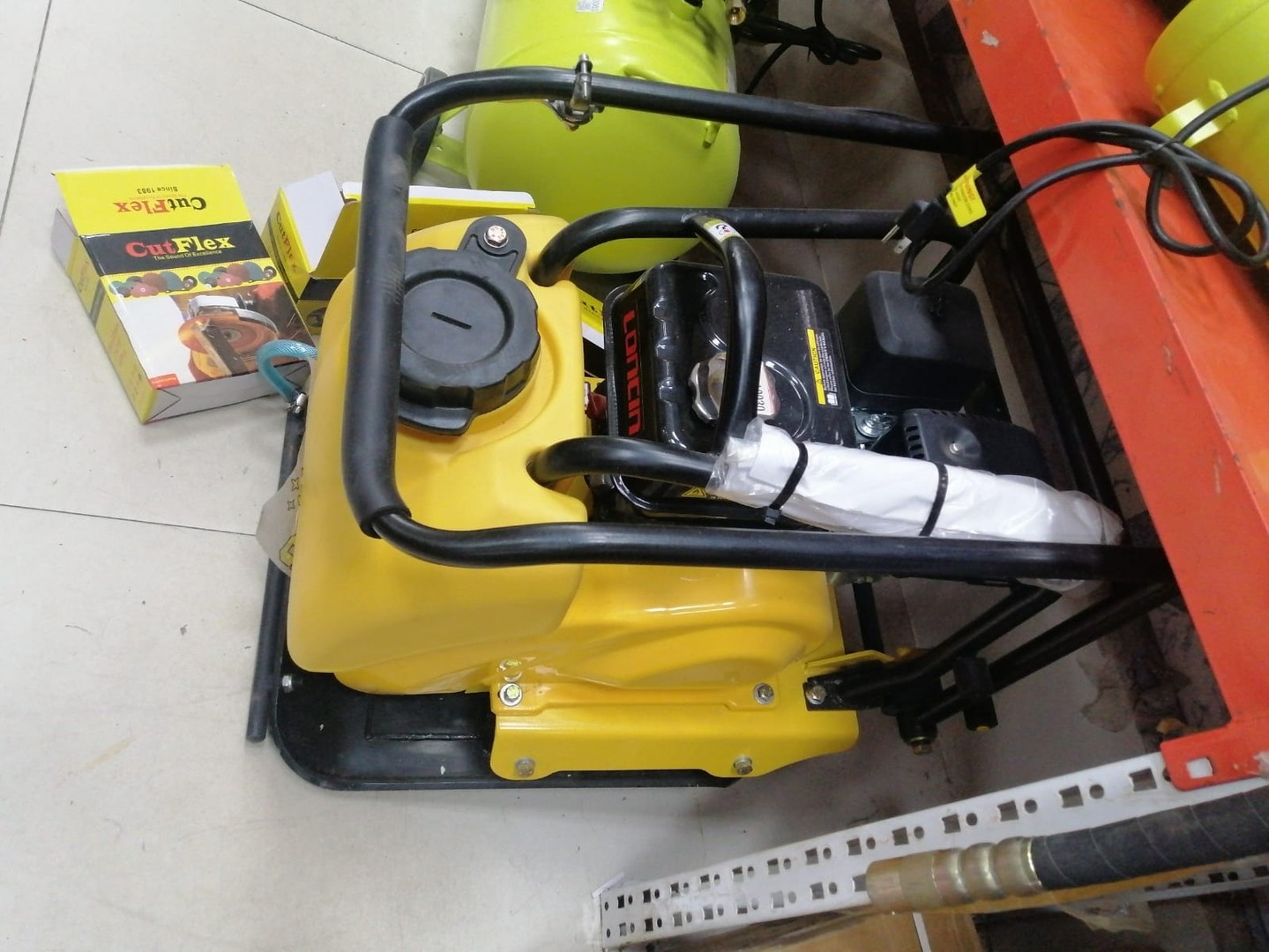 construccion e industrial - Rana Compactadora De Gasolina 7HP loncin
Nueva 1