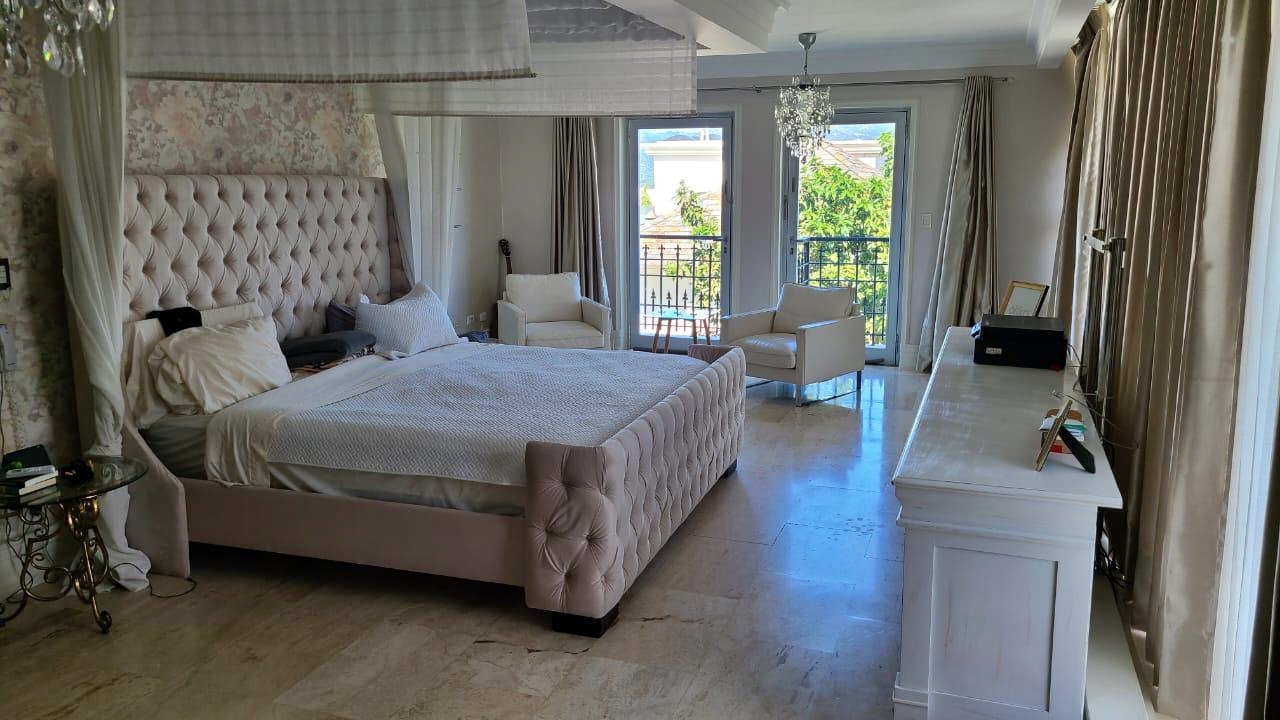 apartamentos - MODERNA Y LUJOSA CASA EN VENTA SANTIAGO. 7