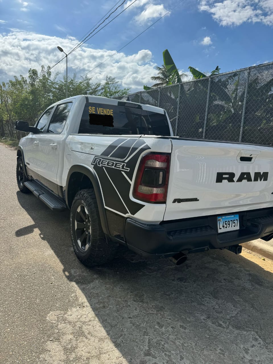jeepetas y camionetas - Se vende de oportunidad Camioneta de alta gama 3