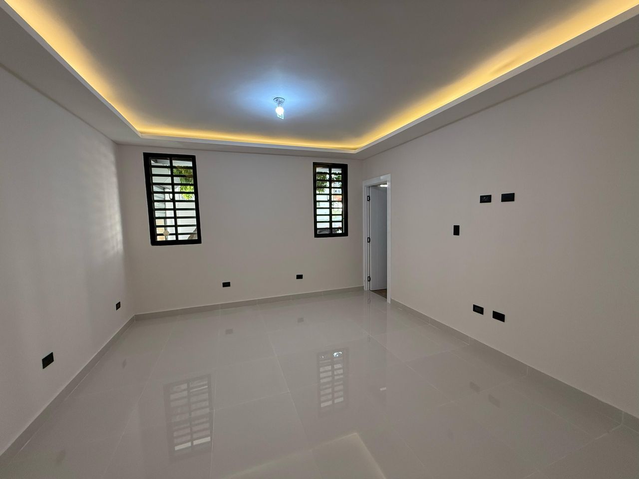 casas - Amplia Casa Familiar en alquiler  3