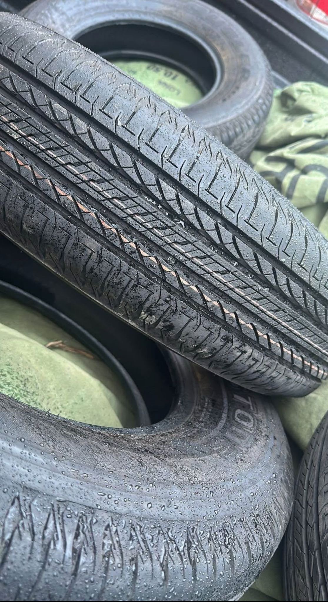 accesorios para vehiculos - Goma o Neumático para vehículos. 1