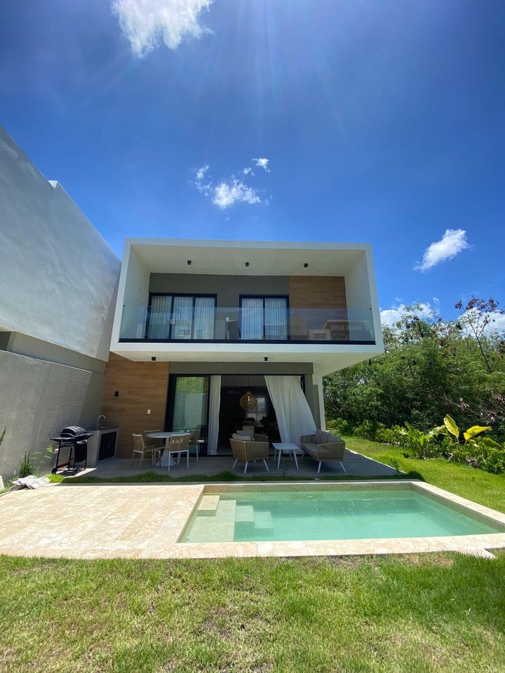 casas vacacionales y villas - Villa en venta en cap cana 0