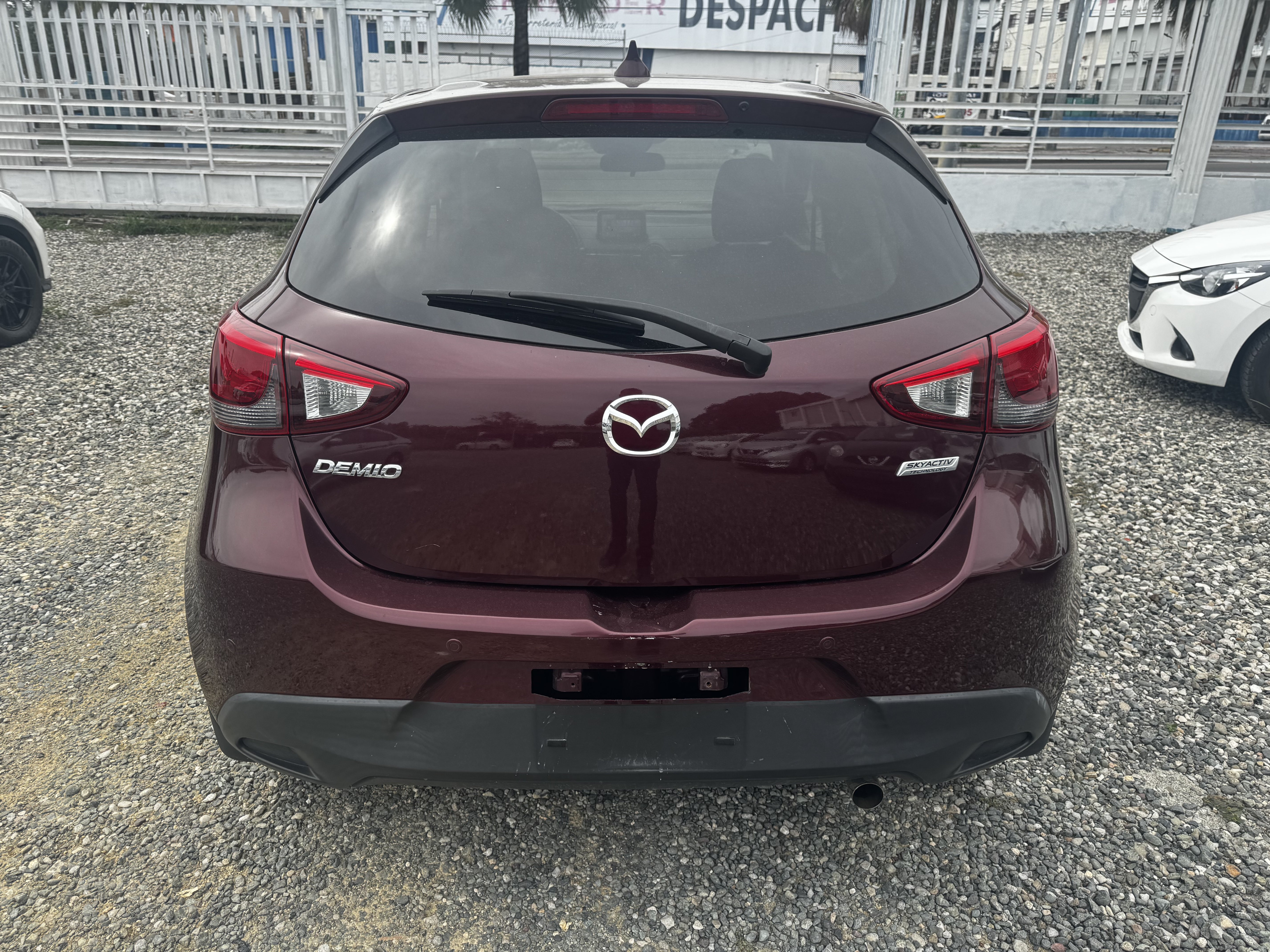 carros - Mazda Demio 2019 8