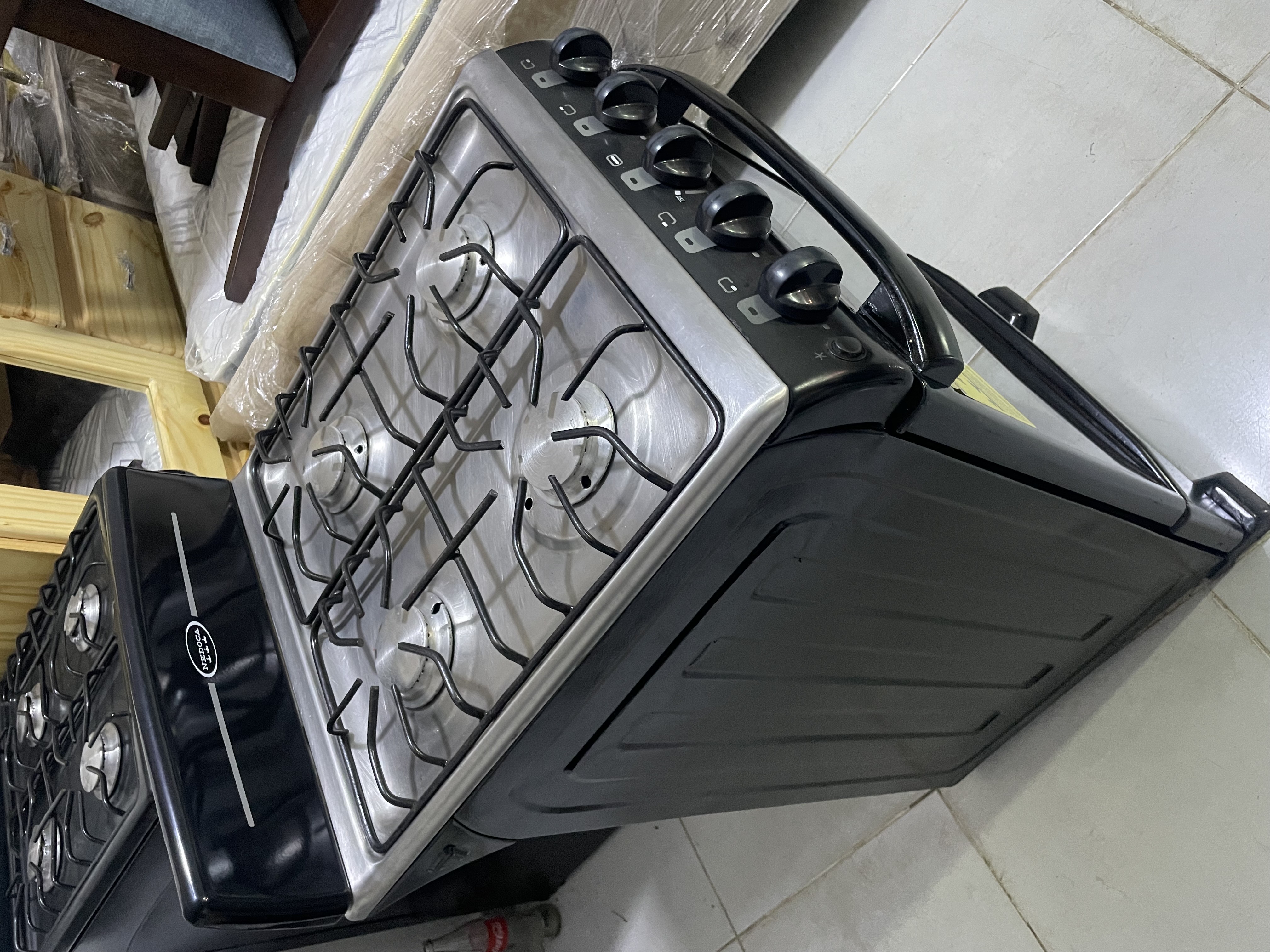 electrodomesticos - Estufa importada semi nueva de 20 pulgadas Nedoca con garantía  1
