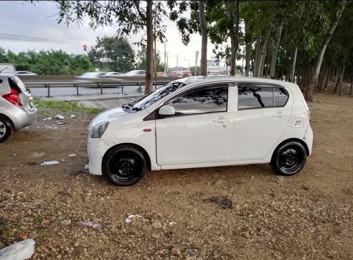 carros - Daihatsu MIra 2013 3