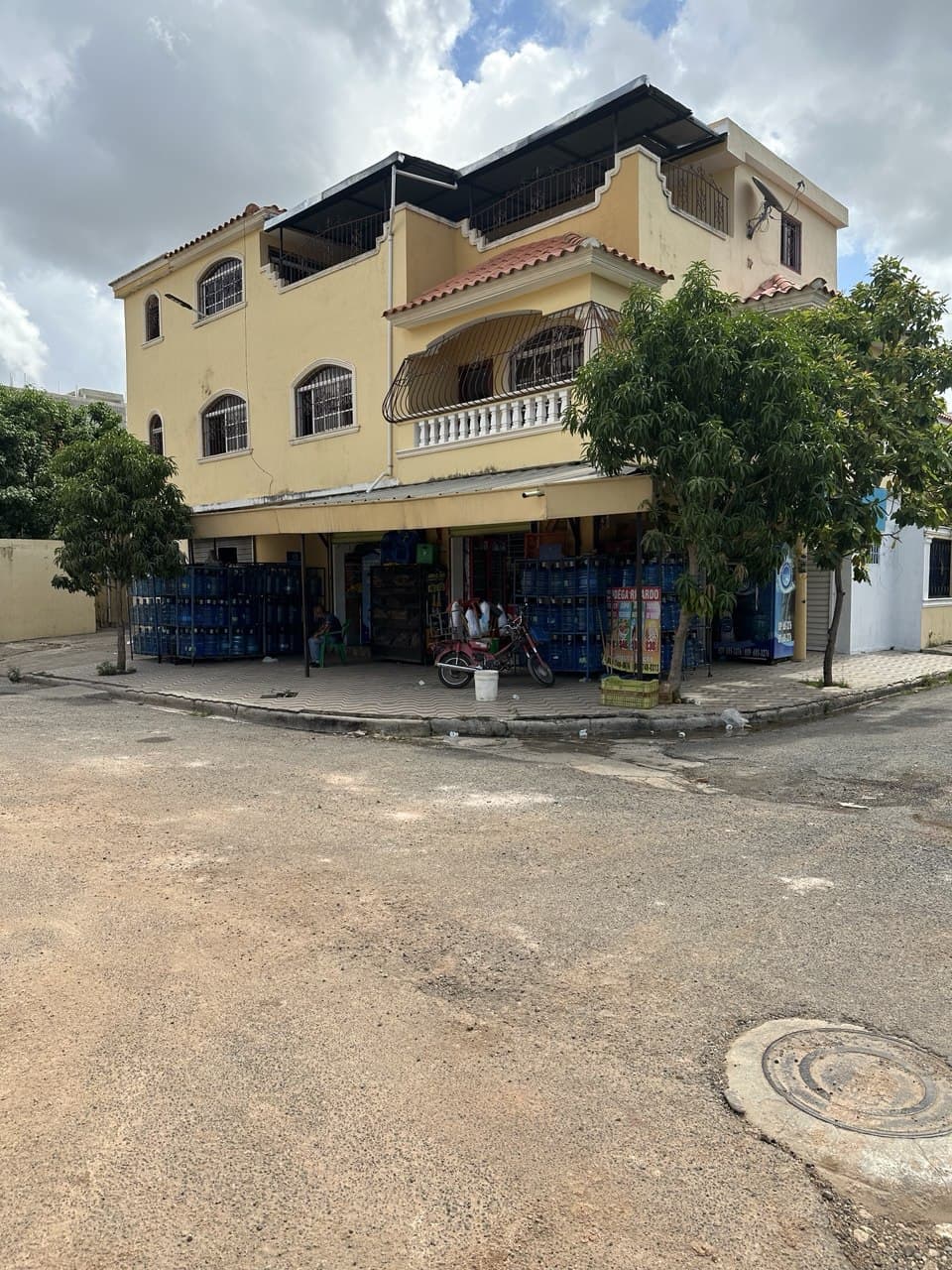 oficinas y locales comerciales - Edificio en Venta en Mirador del Este
