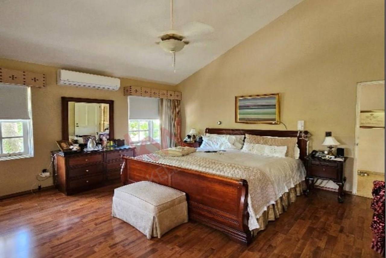 casas - Venta de Casa en Cuesta Hermosa I 2