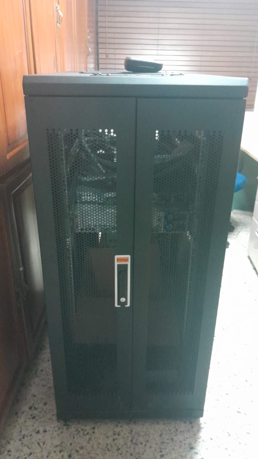 equipos profesionales - Venta de Rack para servidores 0
