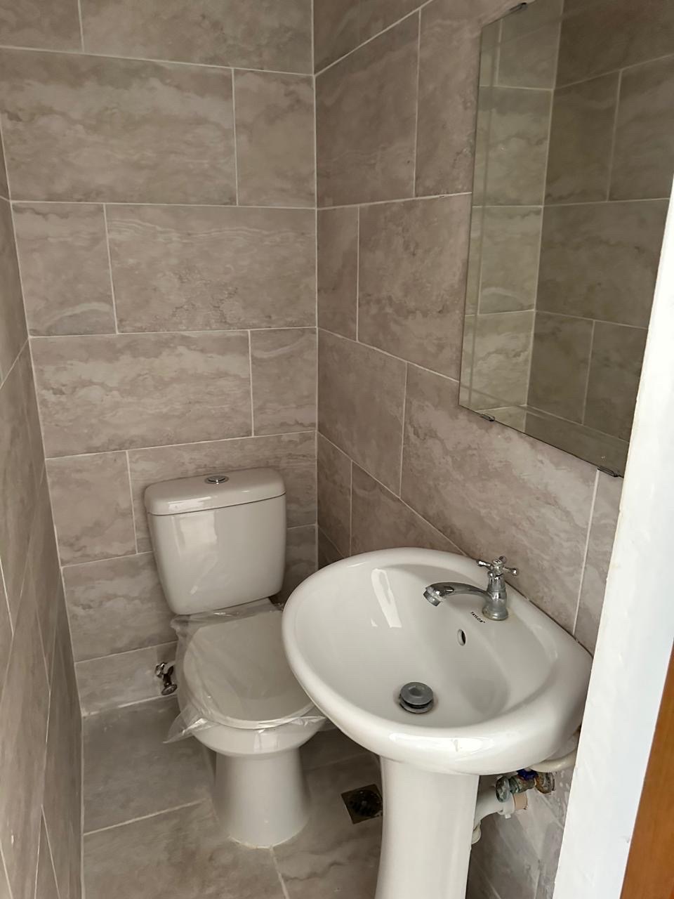 apartamentos - venta de apartamento en Alma Rosa 1 2do piso con 125mts Santo Domingo este   4