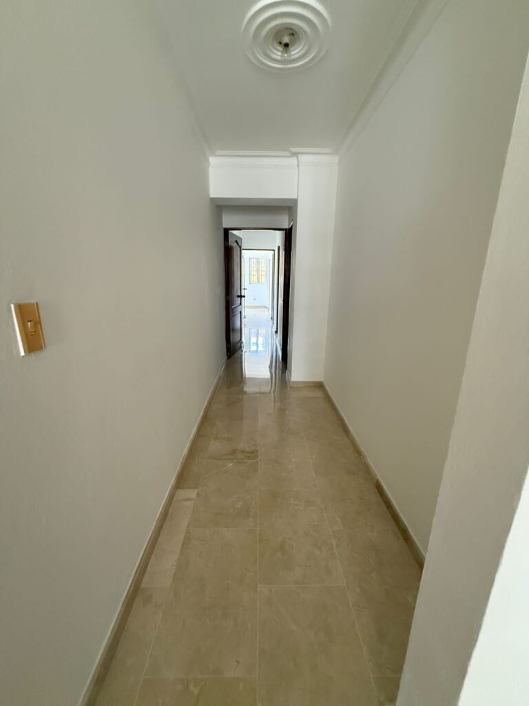 apartamentos - 2733- APTO. EN URB. REAL, STO. DGO.  6