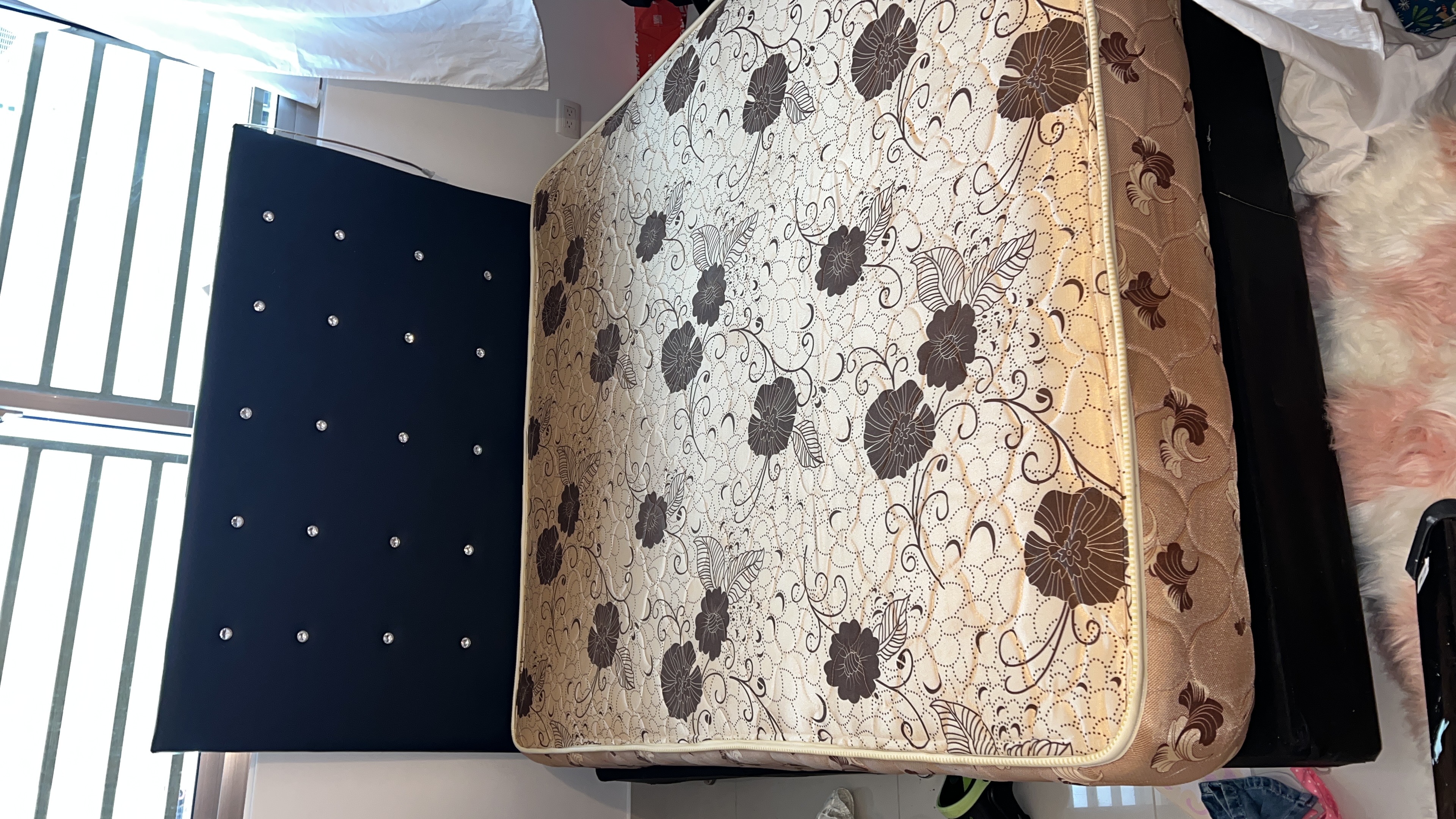 muebles y colchones - vendo cama y colchon con 3 meses de uso 0
