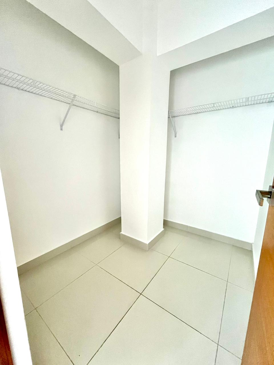apartamentos - Apartamento en Alquiler Piantini  4