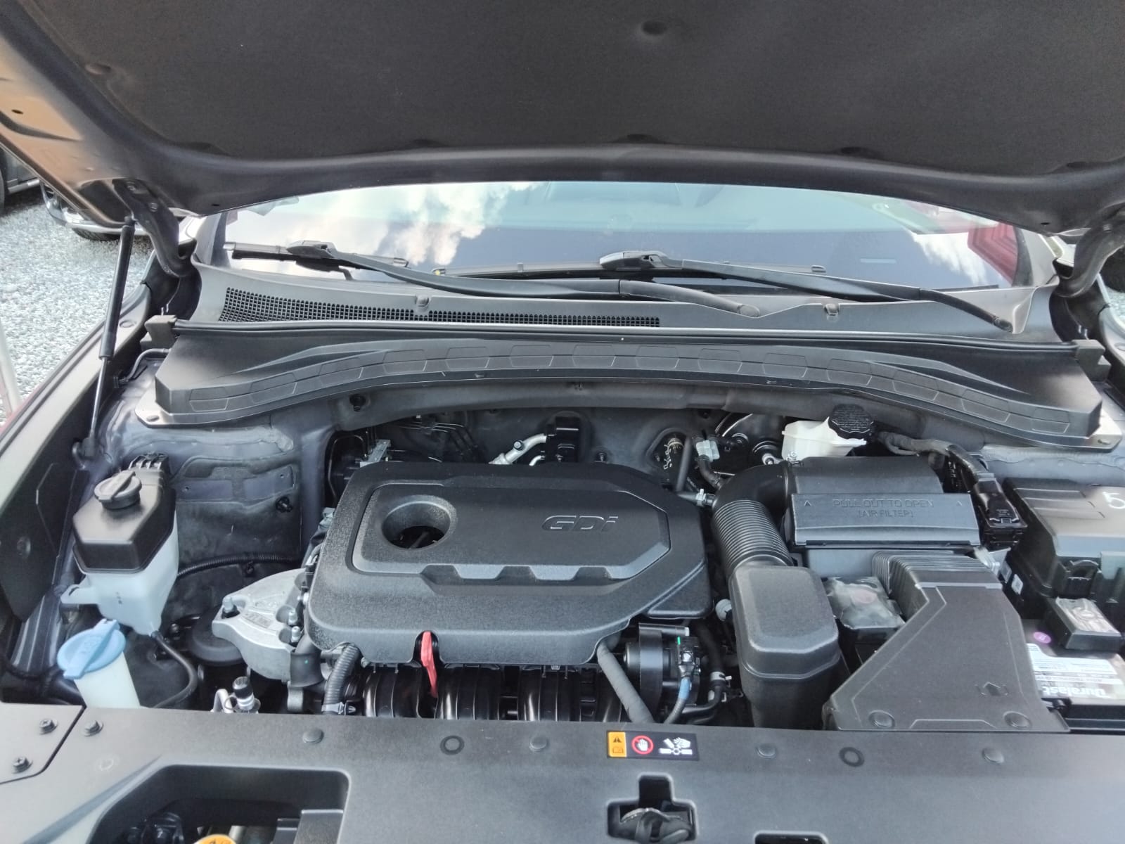 jeepetas y camionetas - ¡Hyundai Santa Fe 2019 en excelente estado! 6