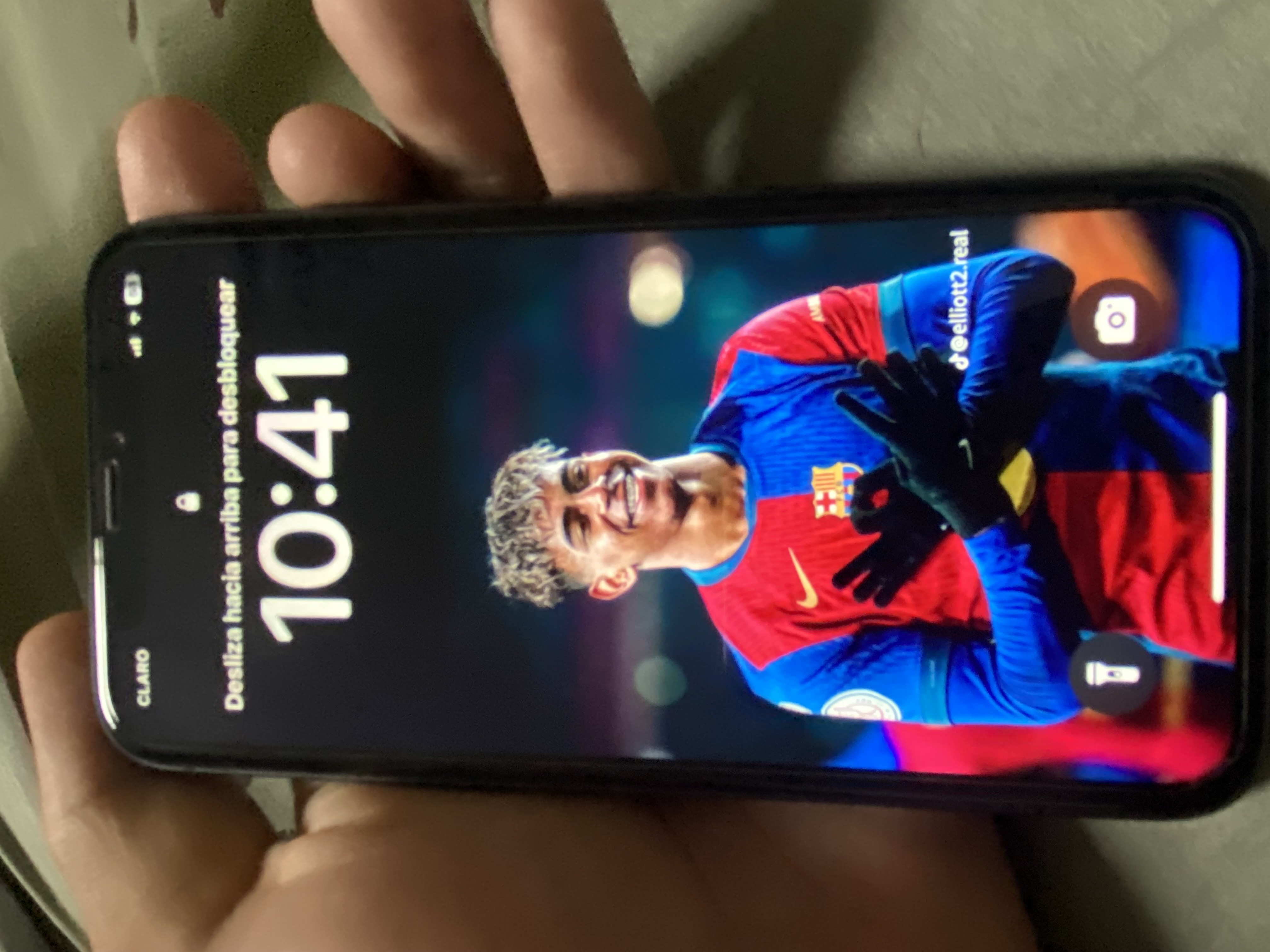 celulares y tabletas - Celular IPhone 11, negro, 64 GB, Desbloqueado de fábrica.