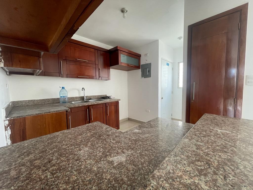 apartamentos - Apartamento 3er Nivel con Piscina en Gurabo 8