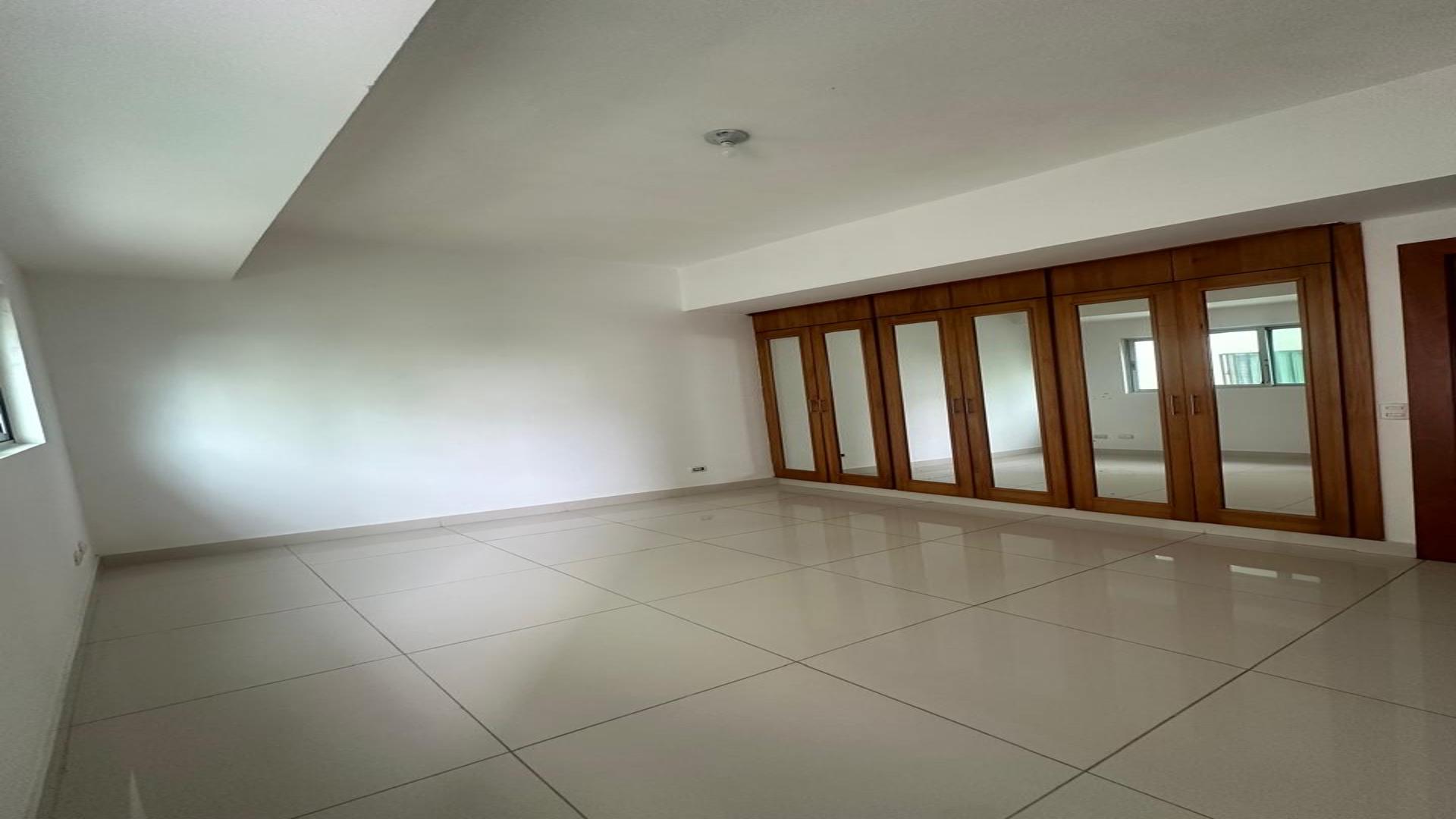 apartamentos - Rento amplio apartamento 3 habitaciones,2 parqueos amplio balcón 1