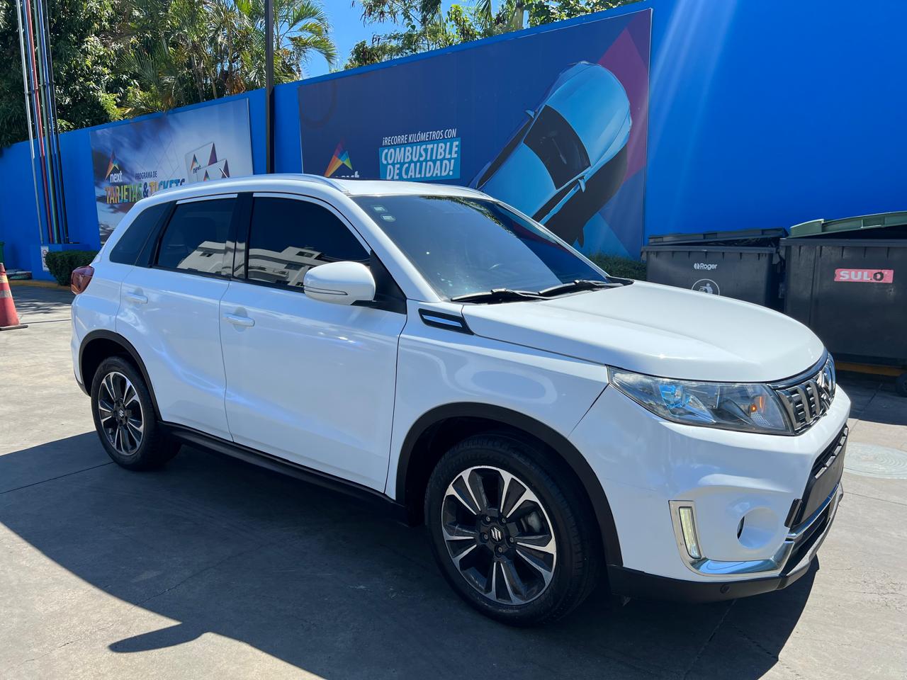 carros - Suzuki Vitara 2019 Blanca en excelente estado 1