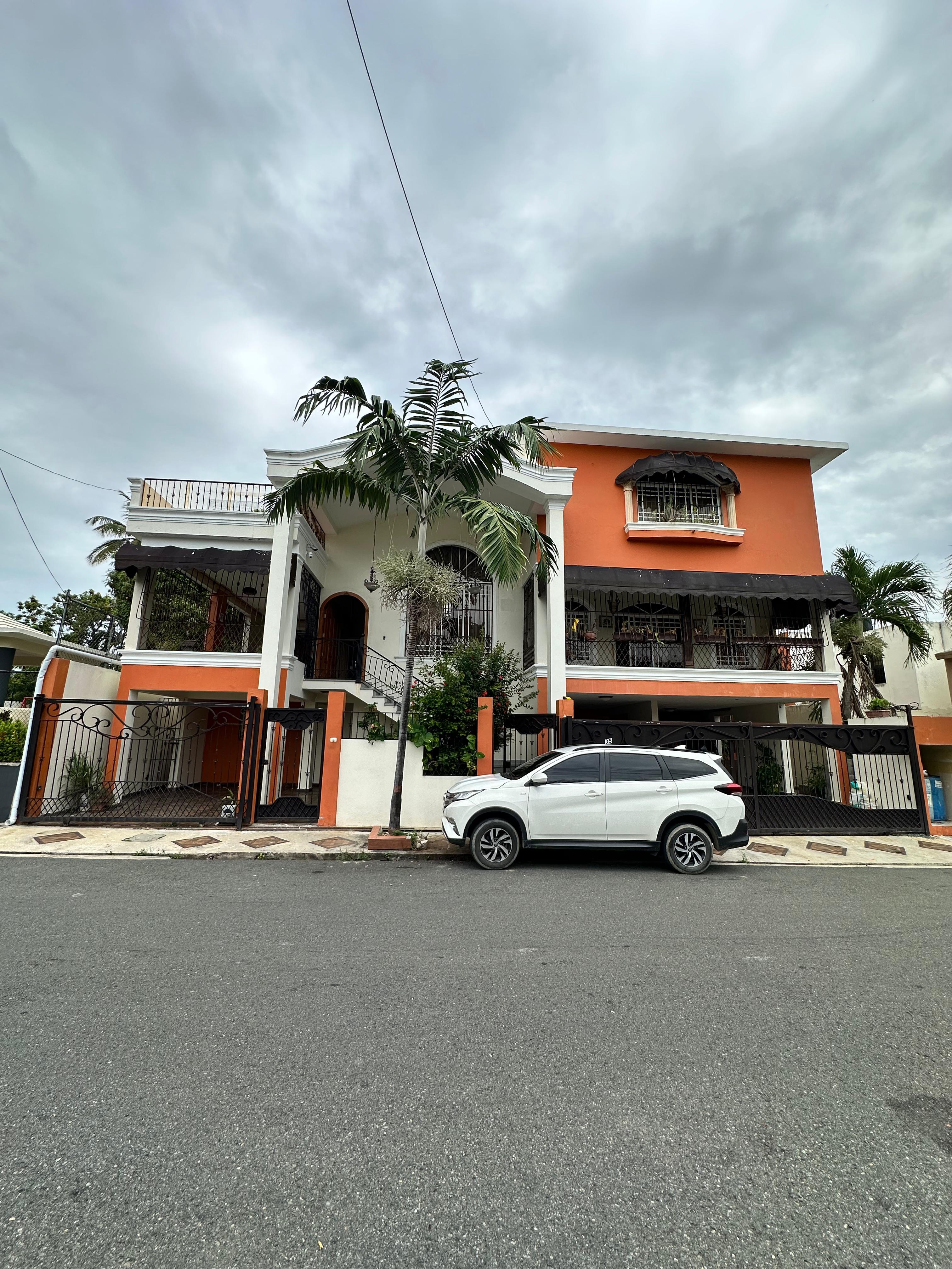 casas - 🏡 Apartamento en Alquiler - 2do y 3er Nivel