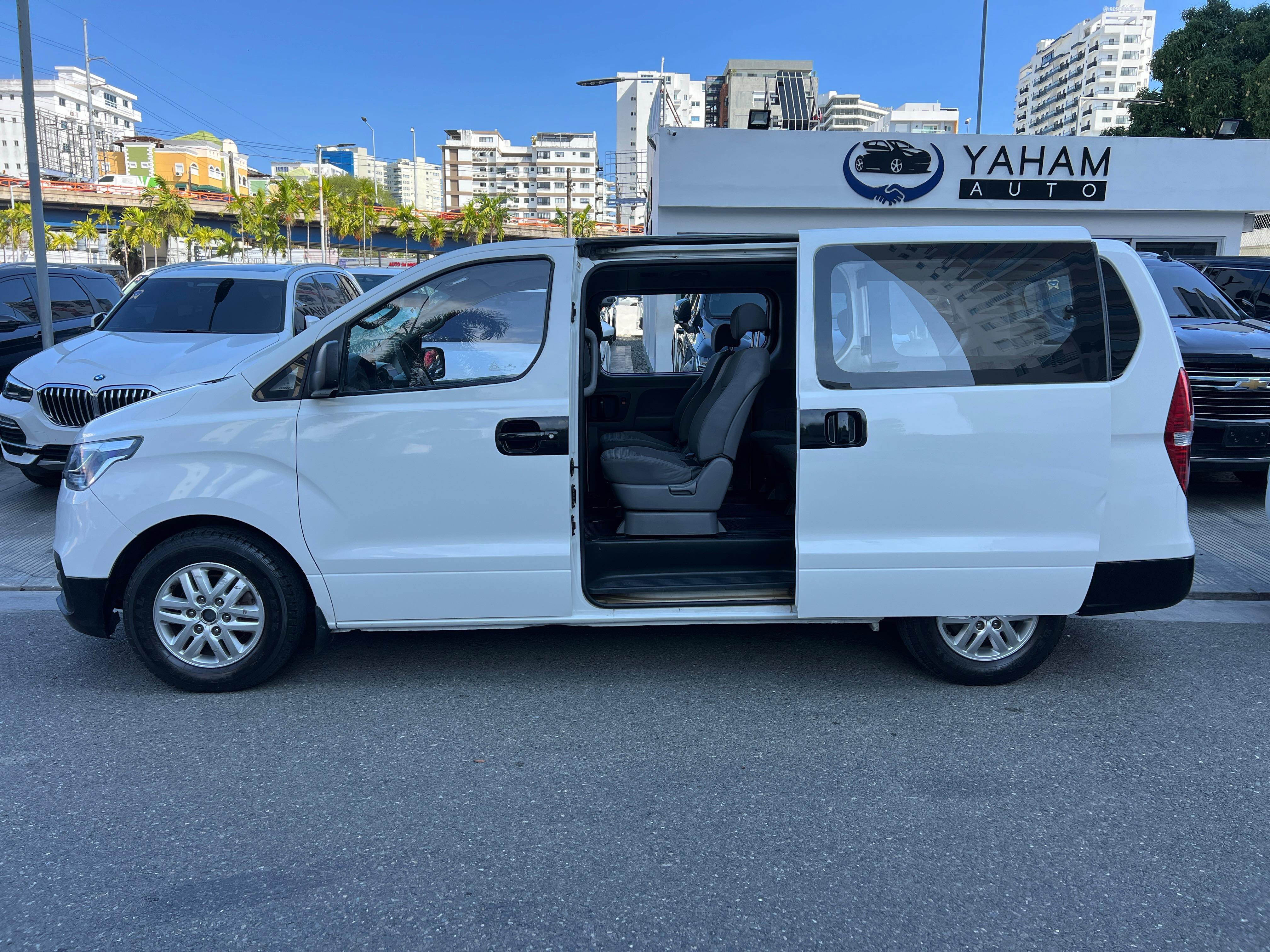 jeepetas y camionetas - HYUNDAI H1 2020 COMO NUEVA 5
