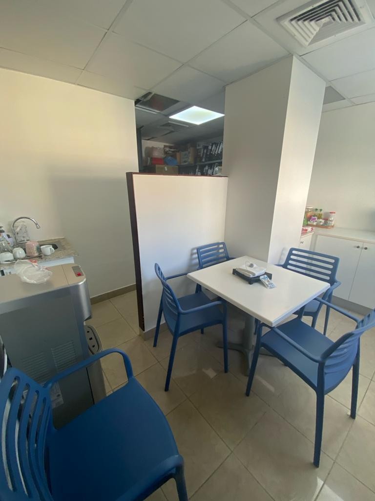 oficinas y locales comerciales - VENDO Oficina en Torre Corporativa, 7mo Piso, Evaristo Morales.  

COD: PD134 5