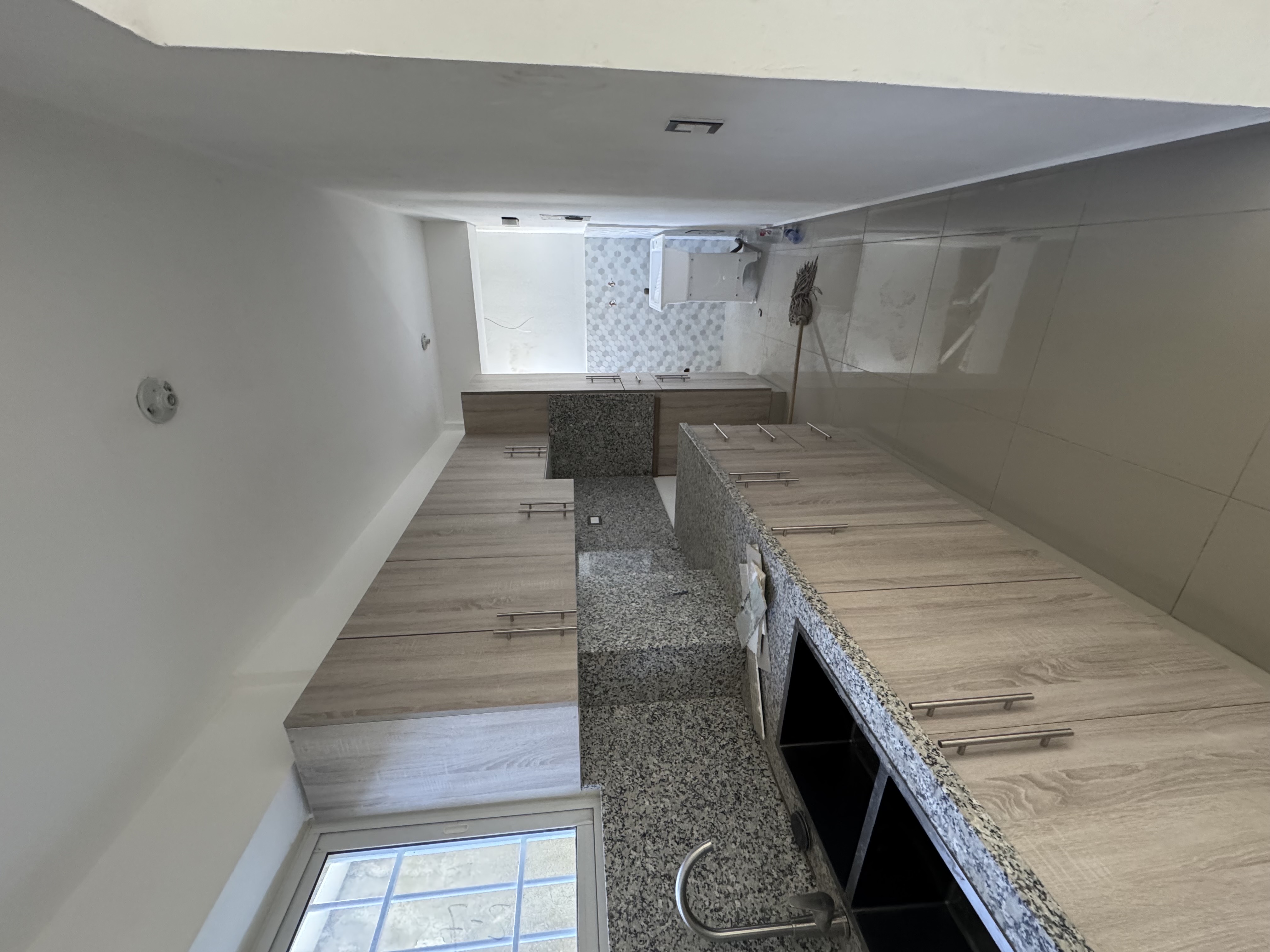 apartamentos - APARTAMENTO DE TRES HABITACIONES CON ÁREA PRIVADA EN EL TECHO  4