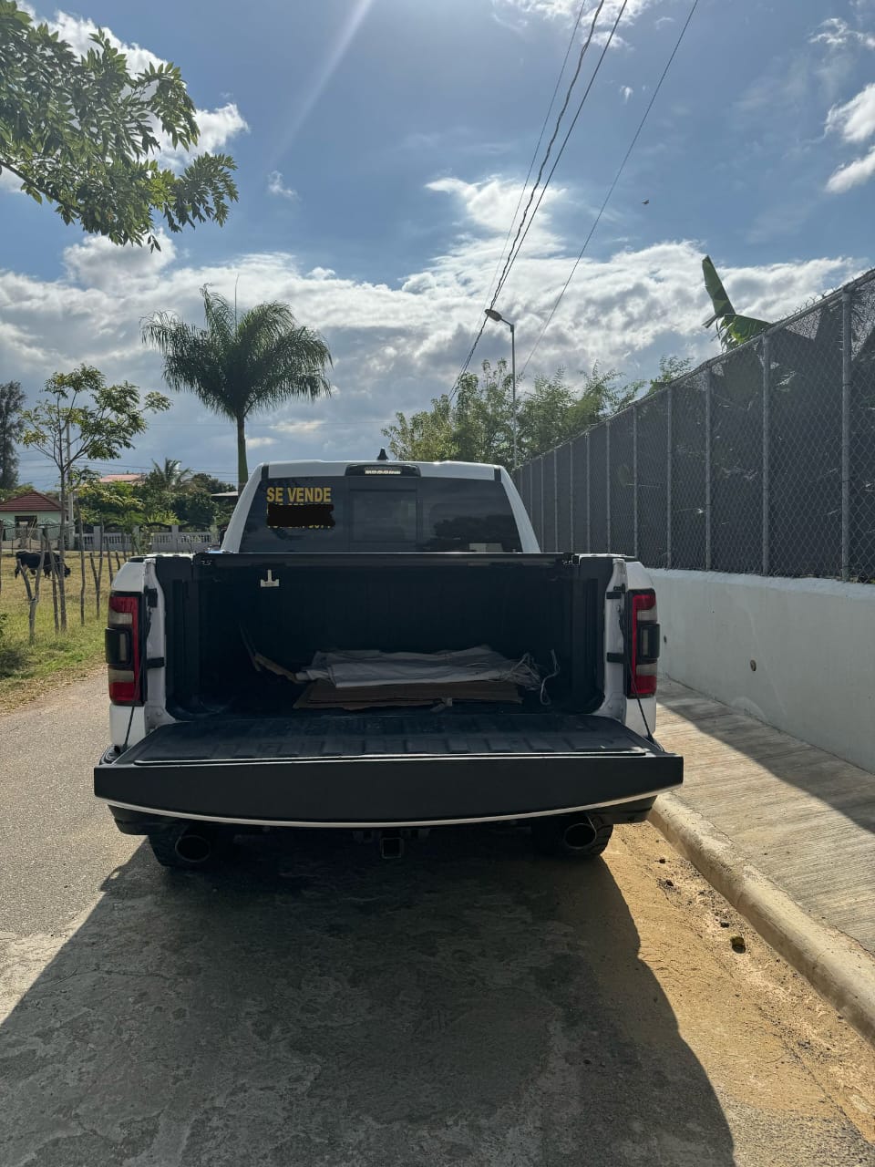 jeepetas y camionetas - Se vende de oportunidad Camioneta de alta gama 6