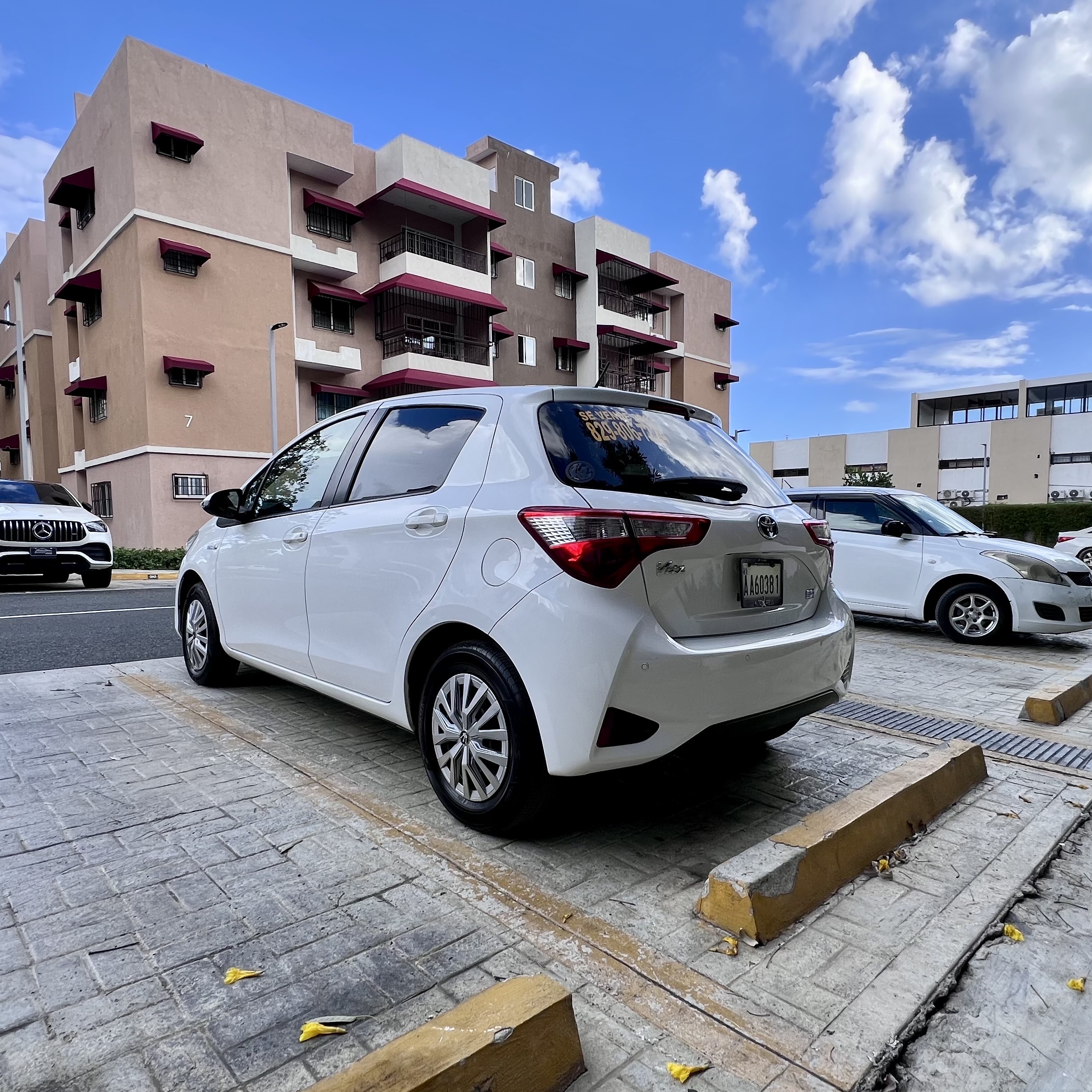carros - Toyota Vitz Híbrido 2019 en venta - exelente para andar en la ciudad.  4