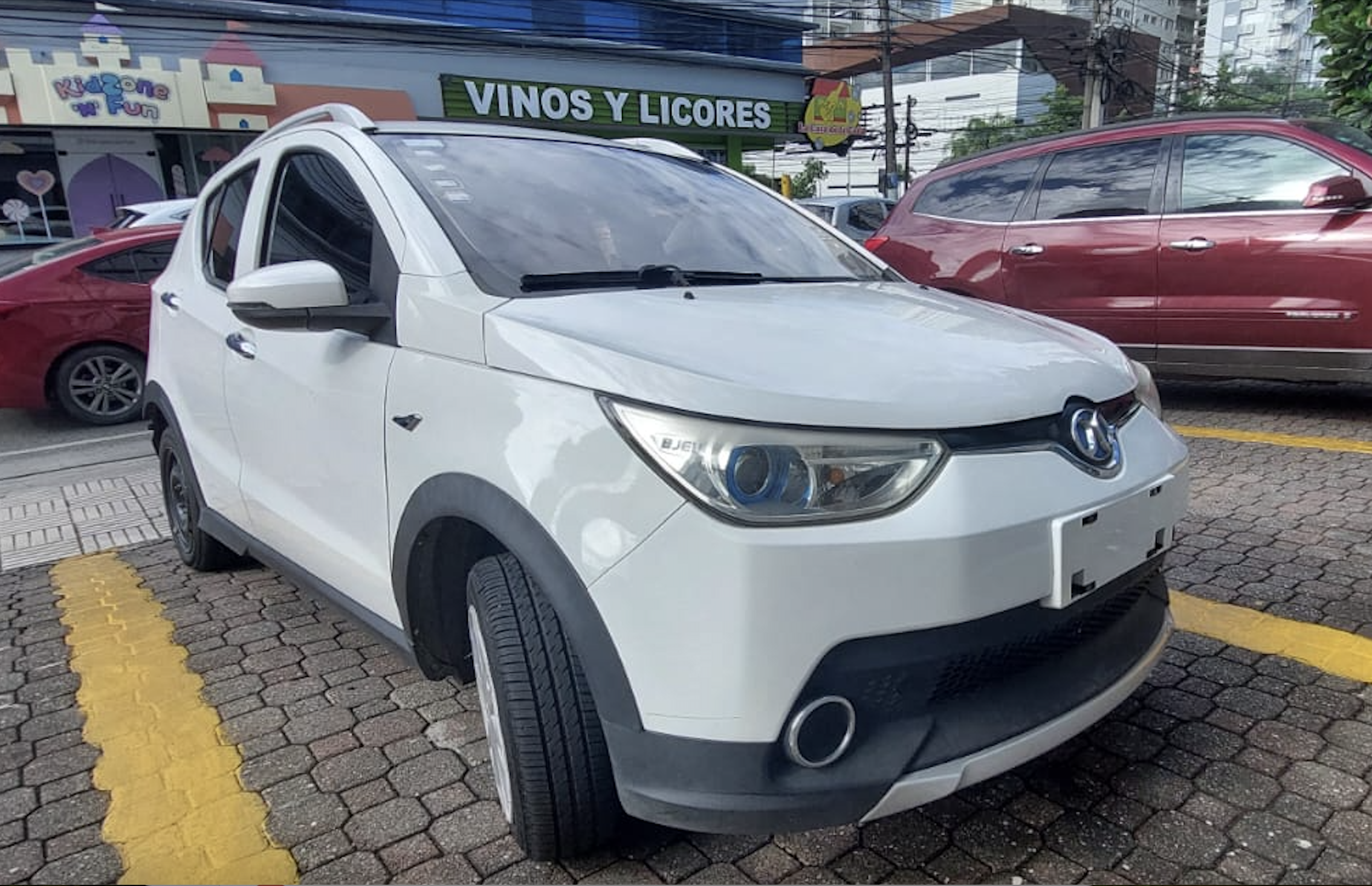 carros - Baic ec 180 100% eléctrico 180 km rendimiento  1
