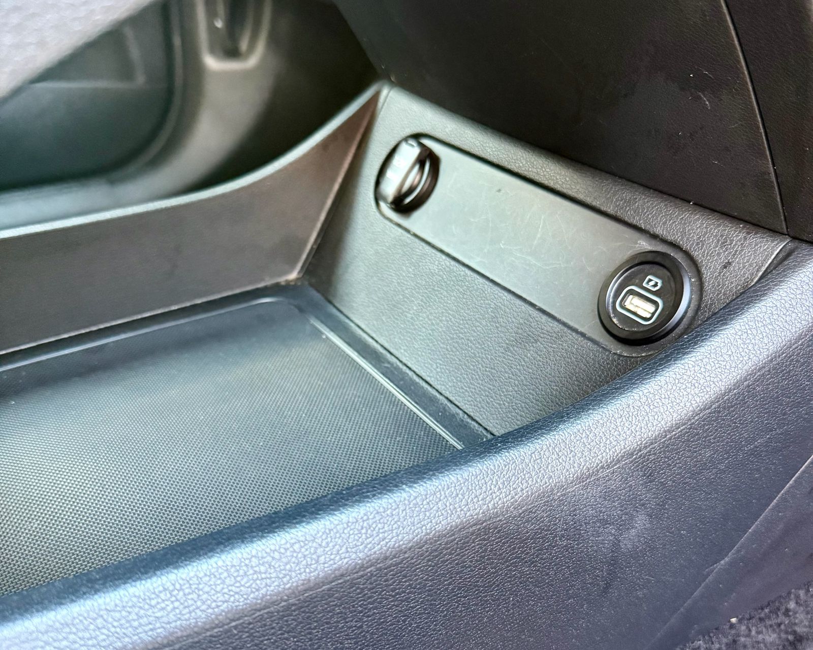 jeepetas y camionetas - HYUNDAI SANTA FE SE 2021 8