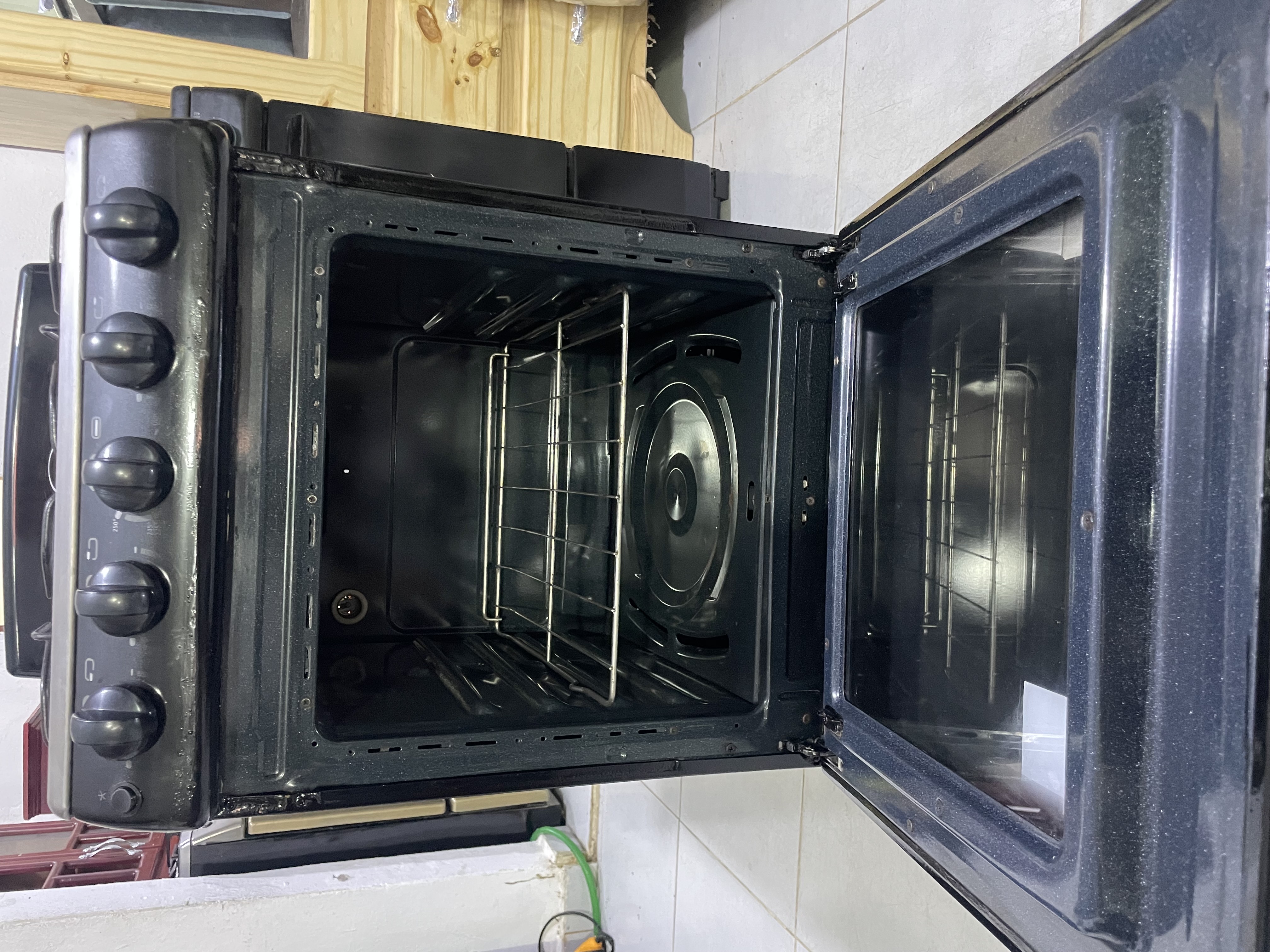 electrodomesticos - Estufa importada semi nueva de 20 pulgadas Nedoca con garantía  5