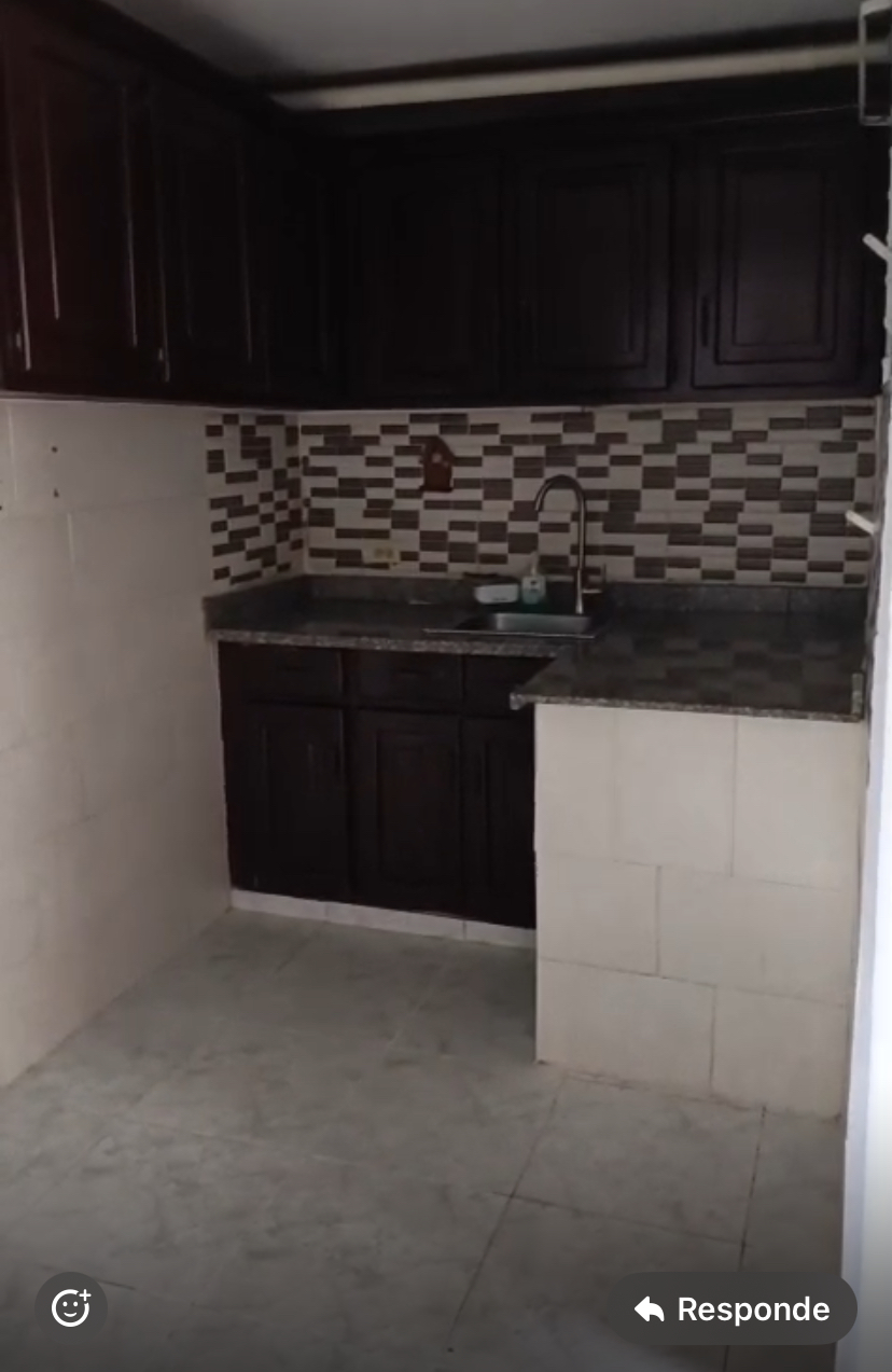 apartamentos - SE ALQUILA APARTAMENTO EN INVIVIENDA 5