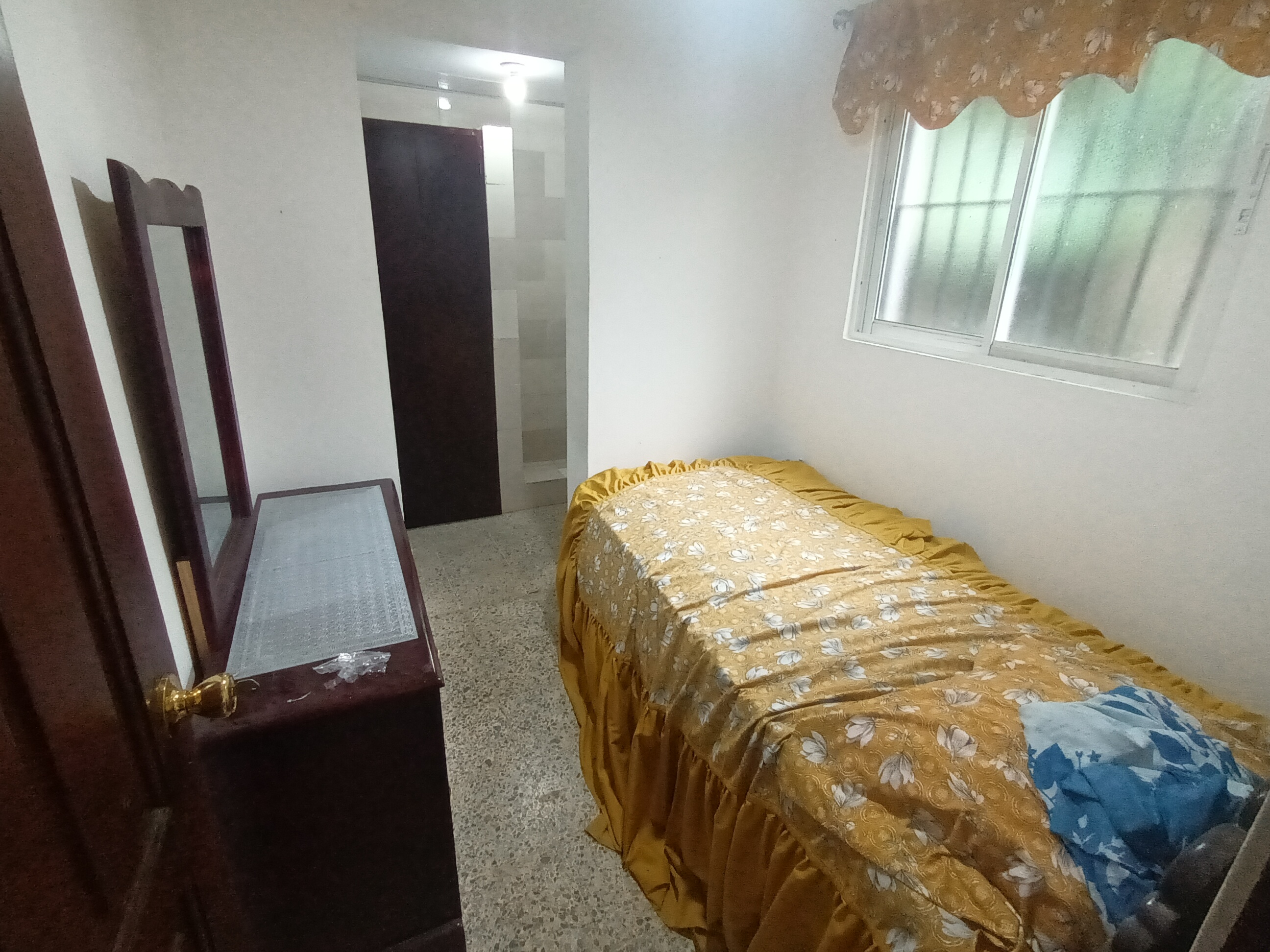 habitaciones y viviendas compartidas - habitaciones en alquiler en apartamento gazcue solo chicas  6