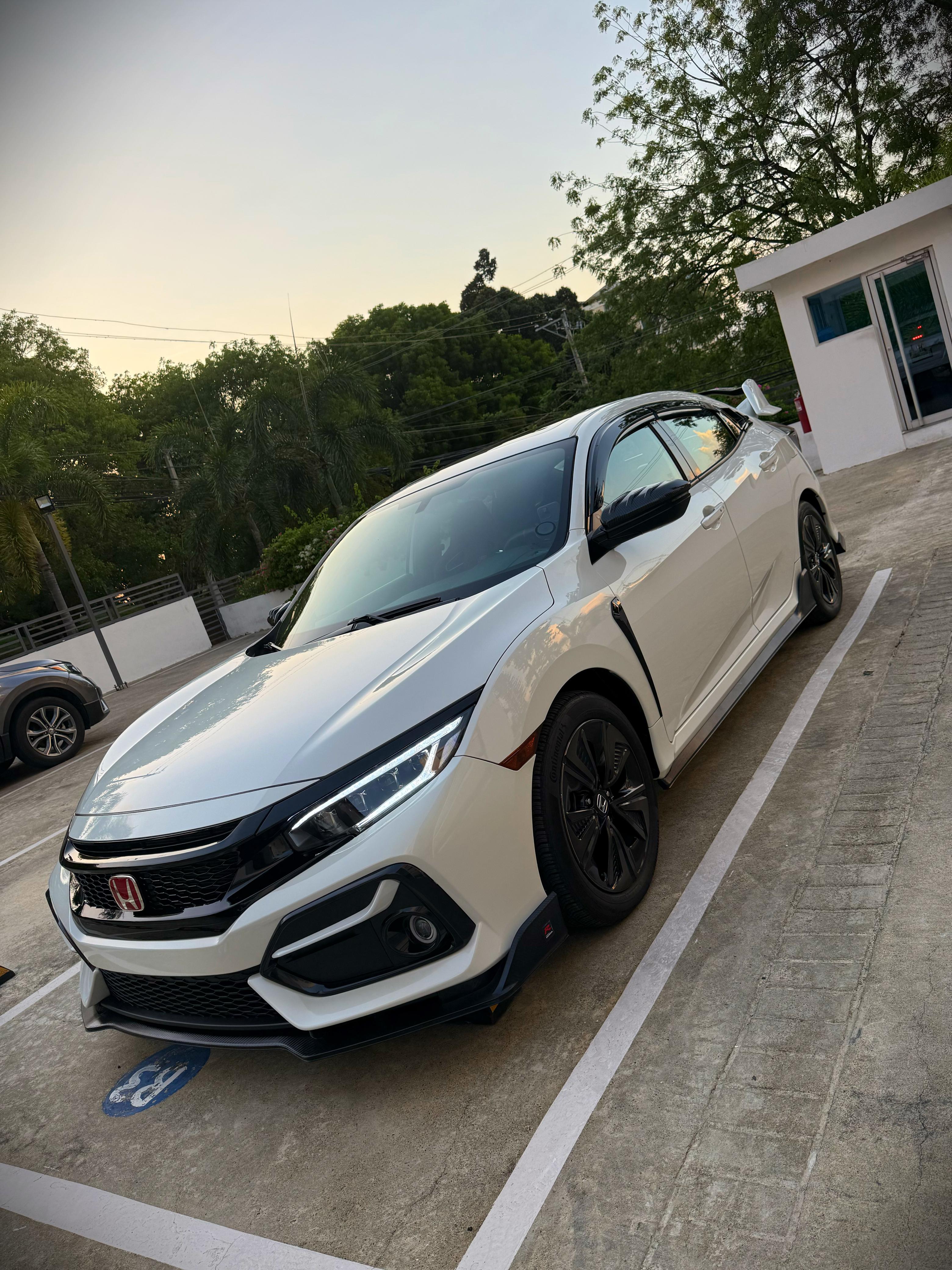 carros - NUEVO!!! 5,300 KM AHORA, Año 2019 4