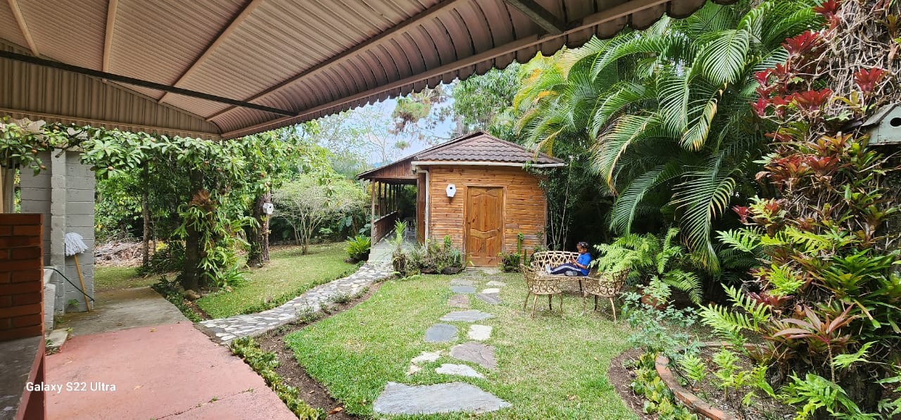 casas vacacionales y villas - -Sin intermediarios,- vendo hermoso solar, con casa y dos cabañas! 5
