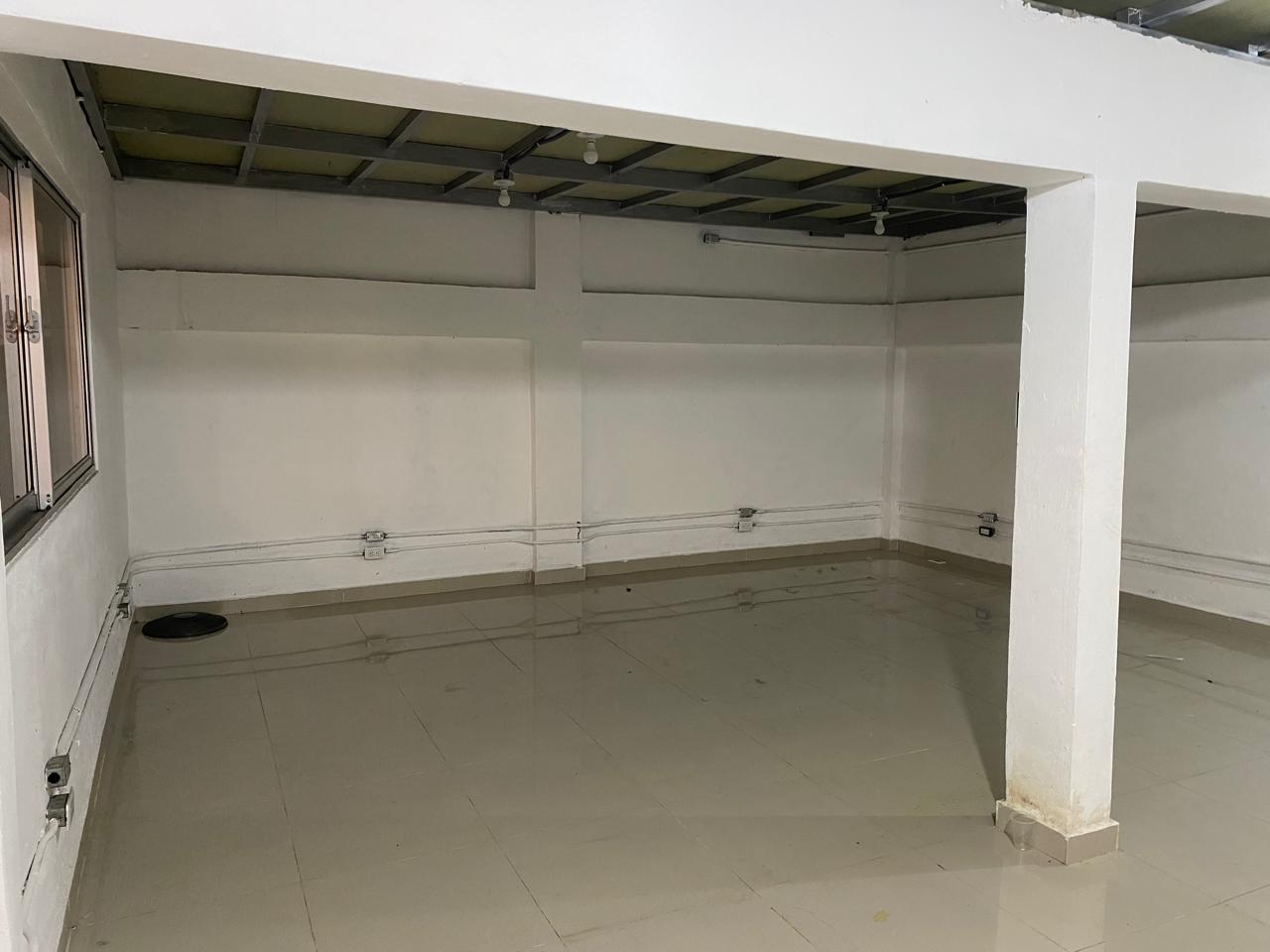 oficinas y locales comerciales - ALQUILO NAVE 3