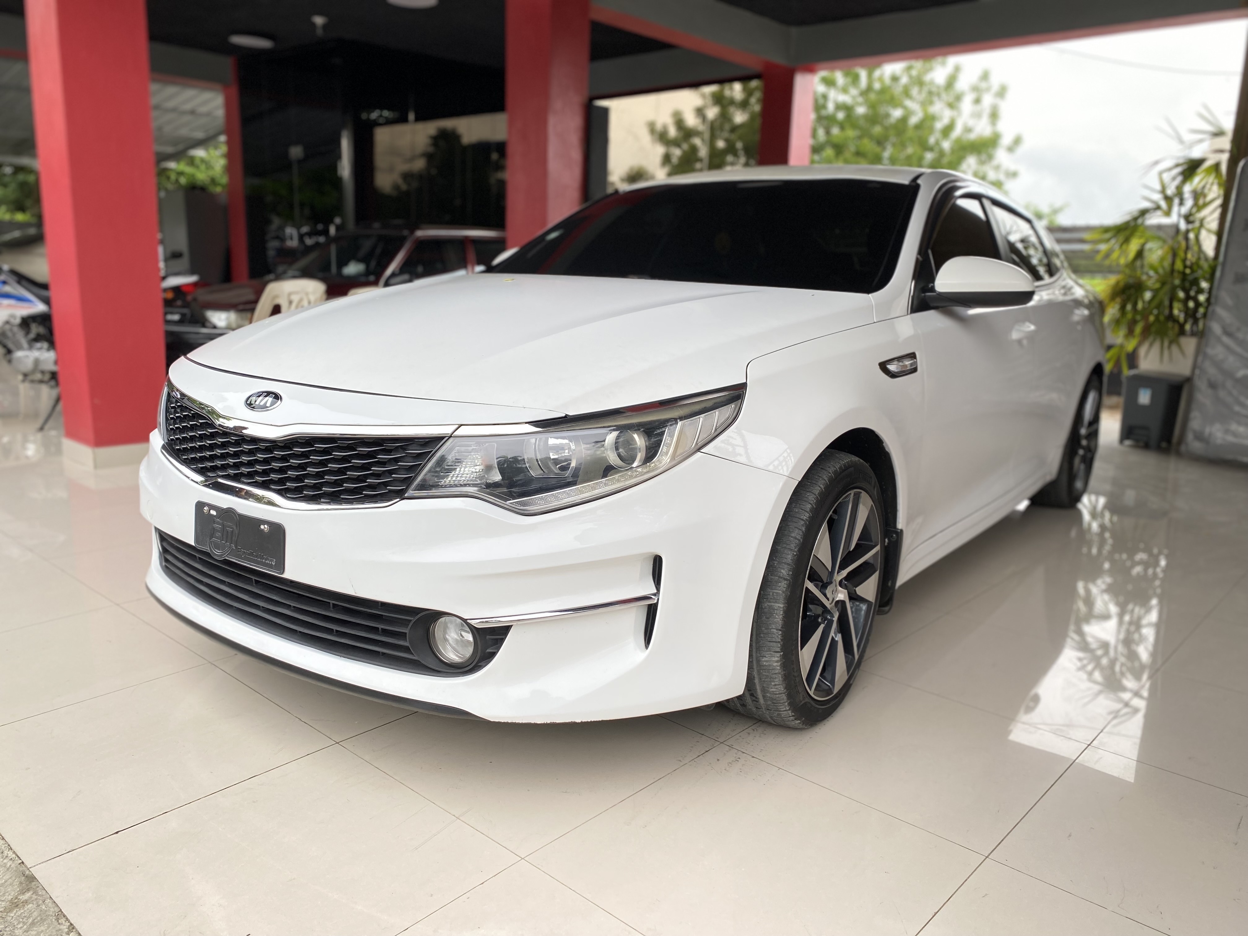 carros - KIA K5 2017 1
