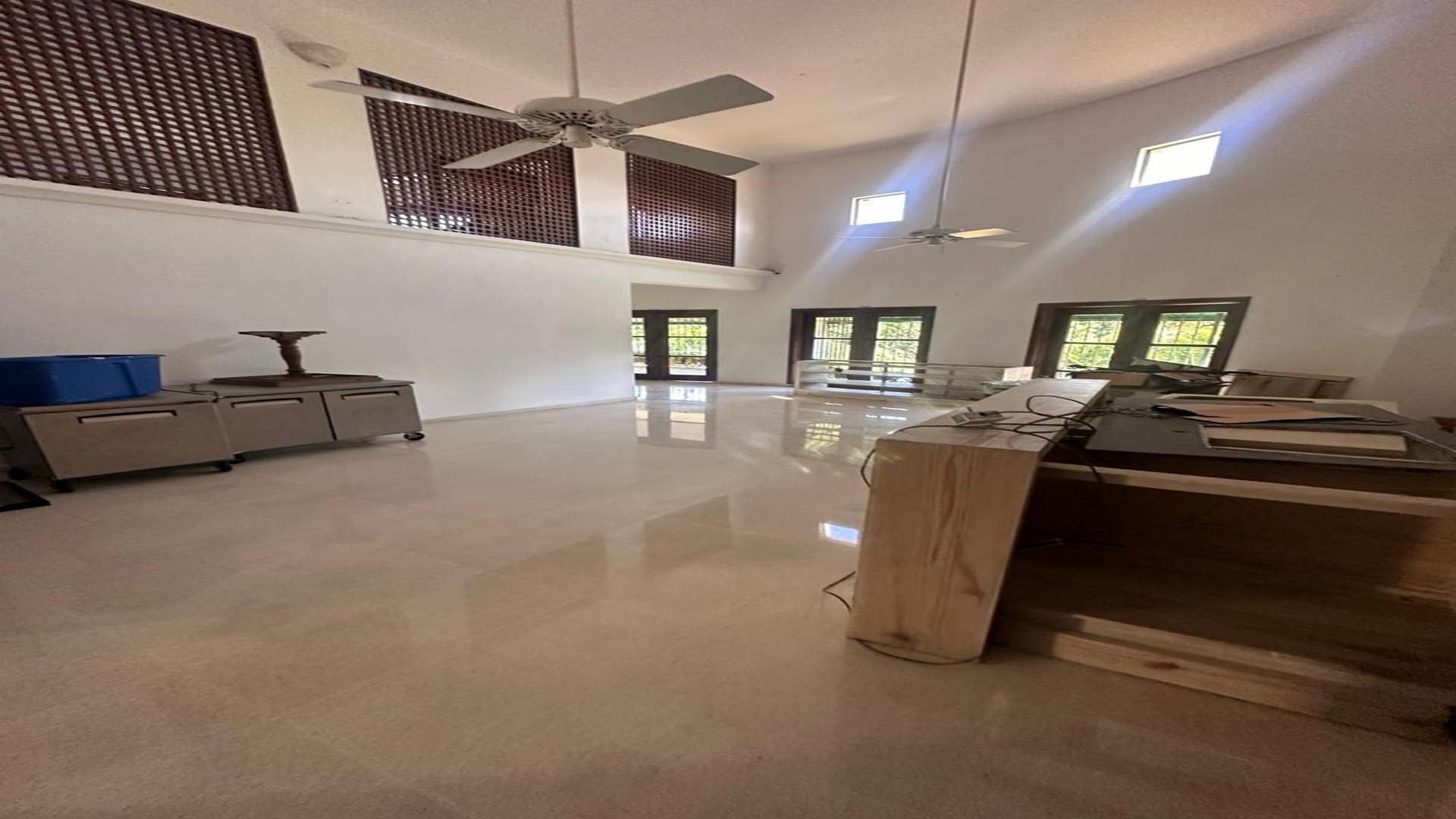 casas - Casa en venta con amplio terreno en Arroyo Hondo 5