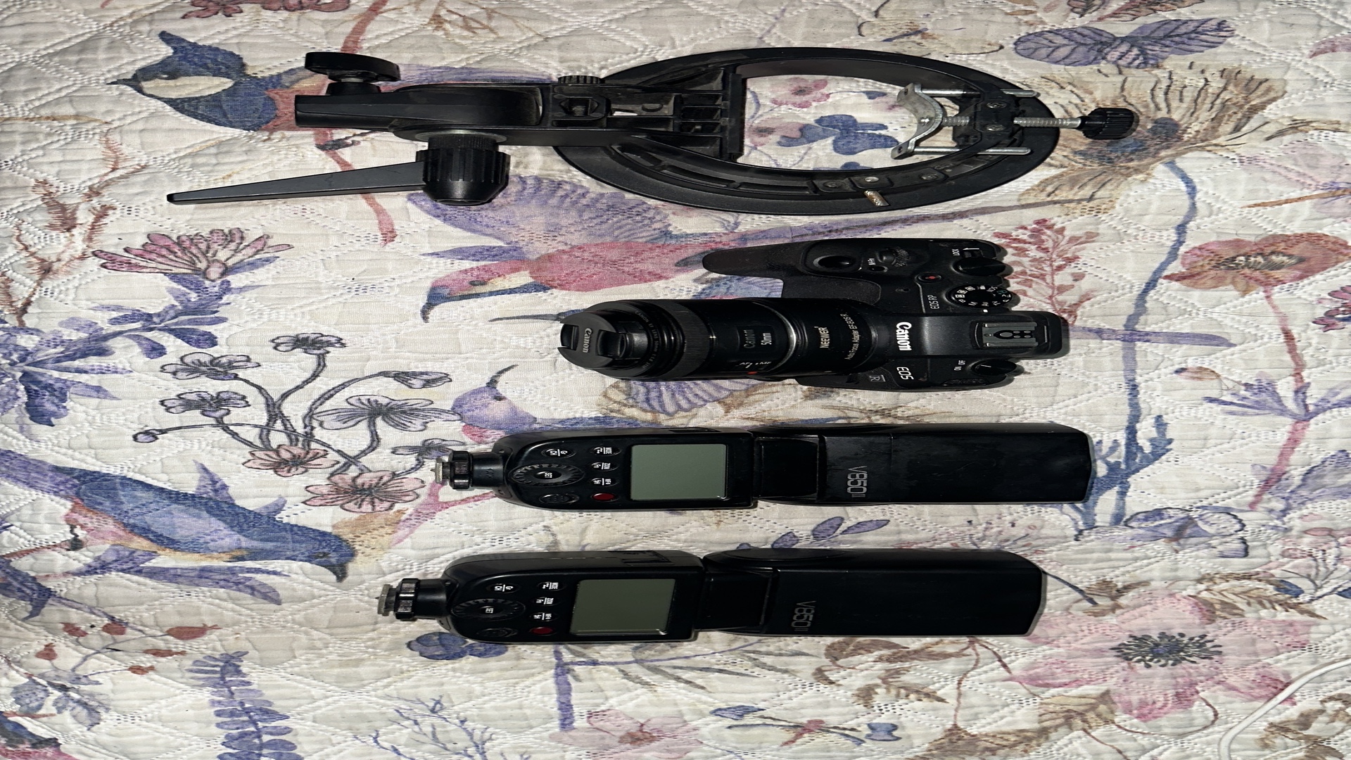 camaras y audio - Canon EOS RP: full-frame ligera, 26MP, video 4K recortado, pantalla abatible. 2