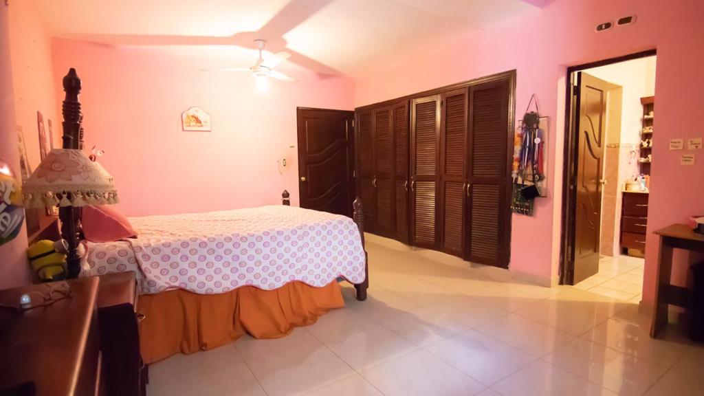 casas - vendo hermosa mansión en arroyo hondo  1