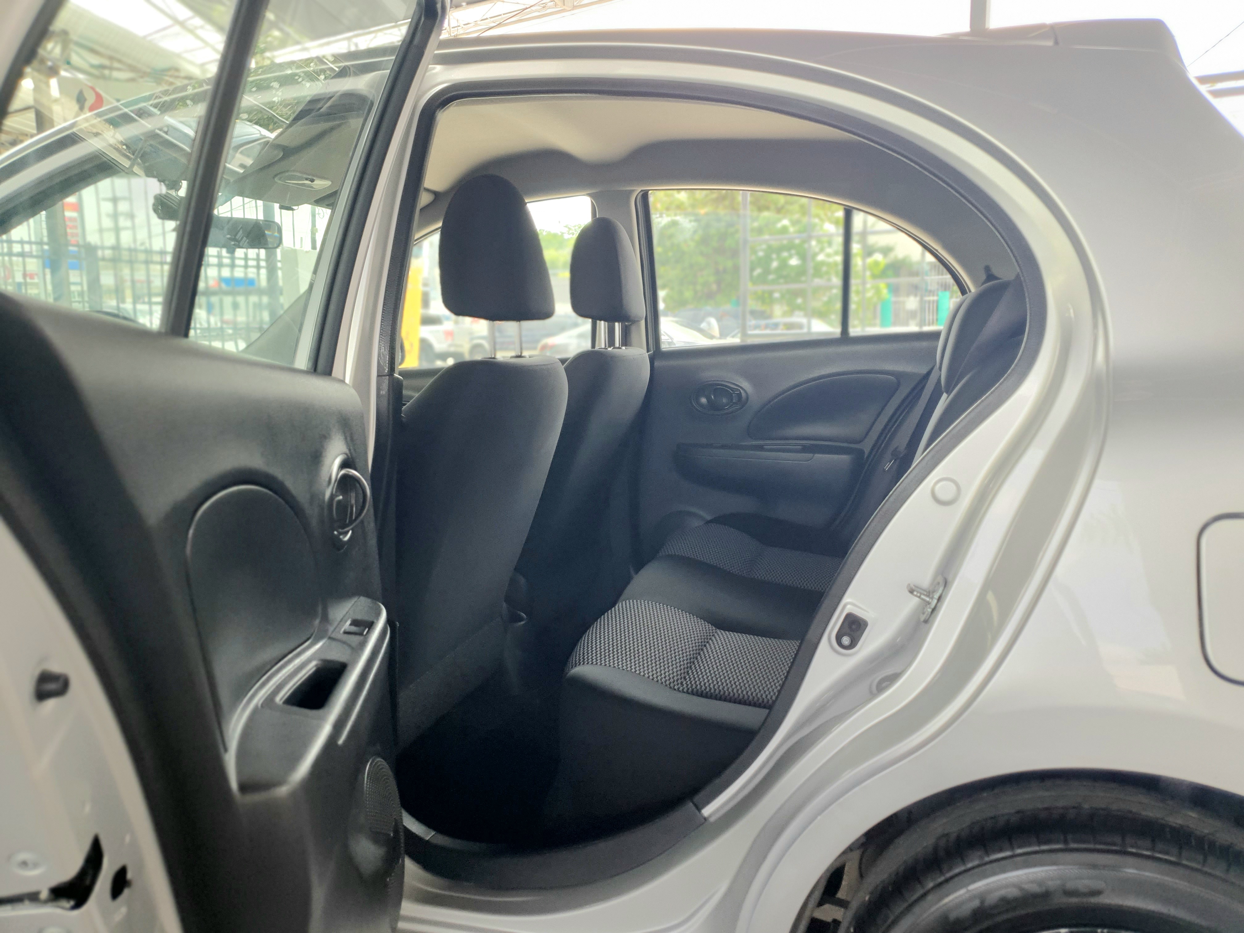 carros - NISSAN MARCH 2020 RECIEN IMPORTADO 7