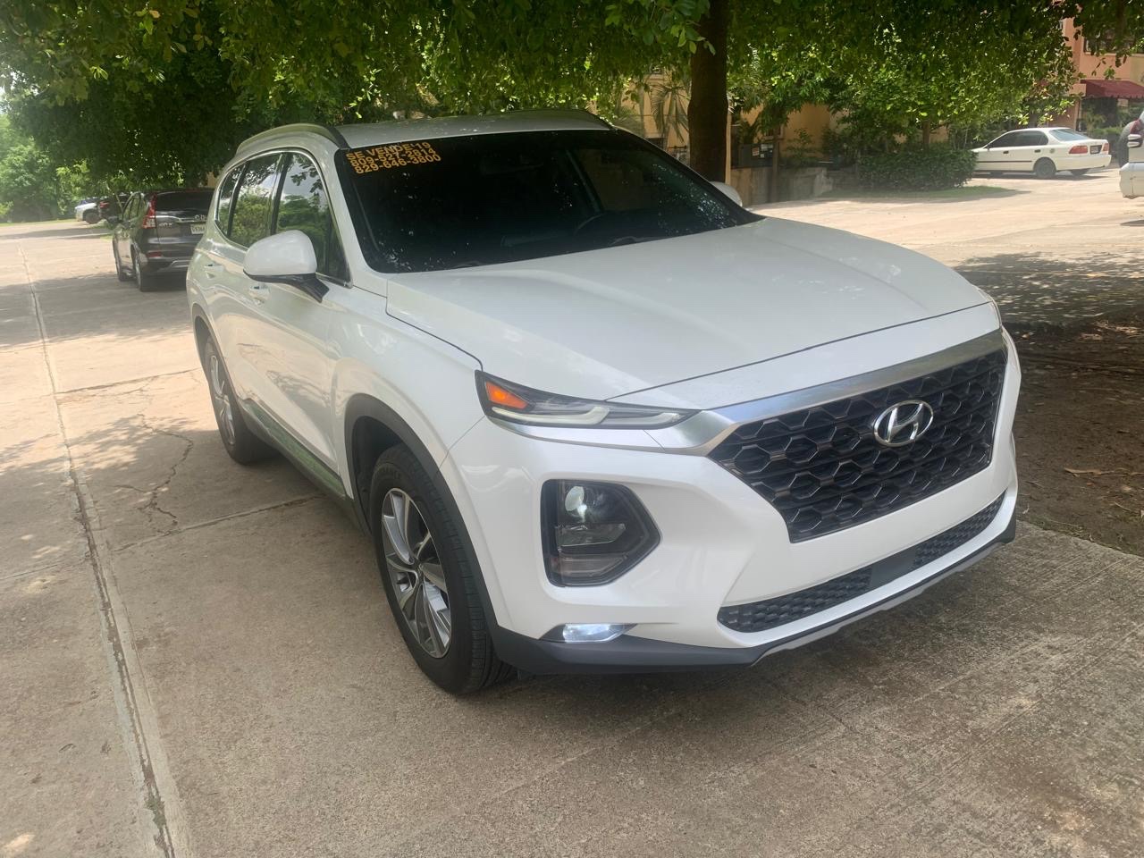jeepetas y camionetas - 2019 Hyundai Santa Fe SEL Plus, clean carfax 1