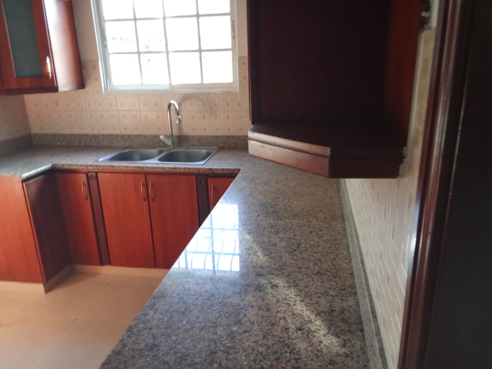 apartamentos - SE ALQUILA EN BELLA VISTA 7