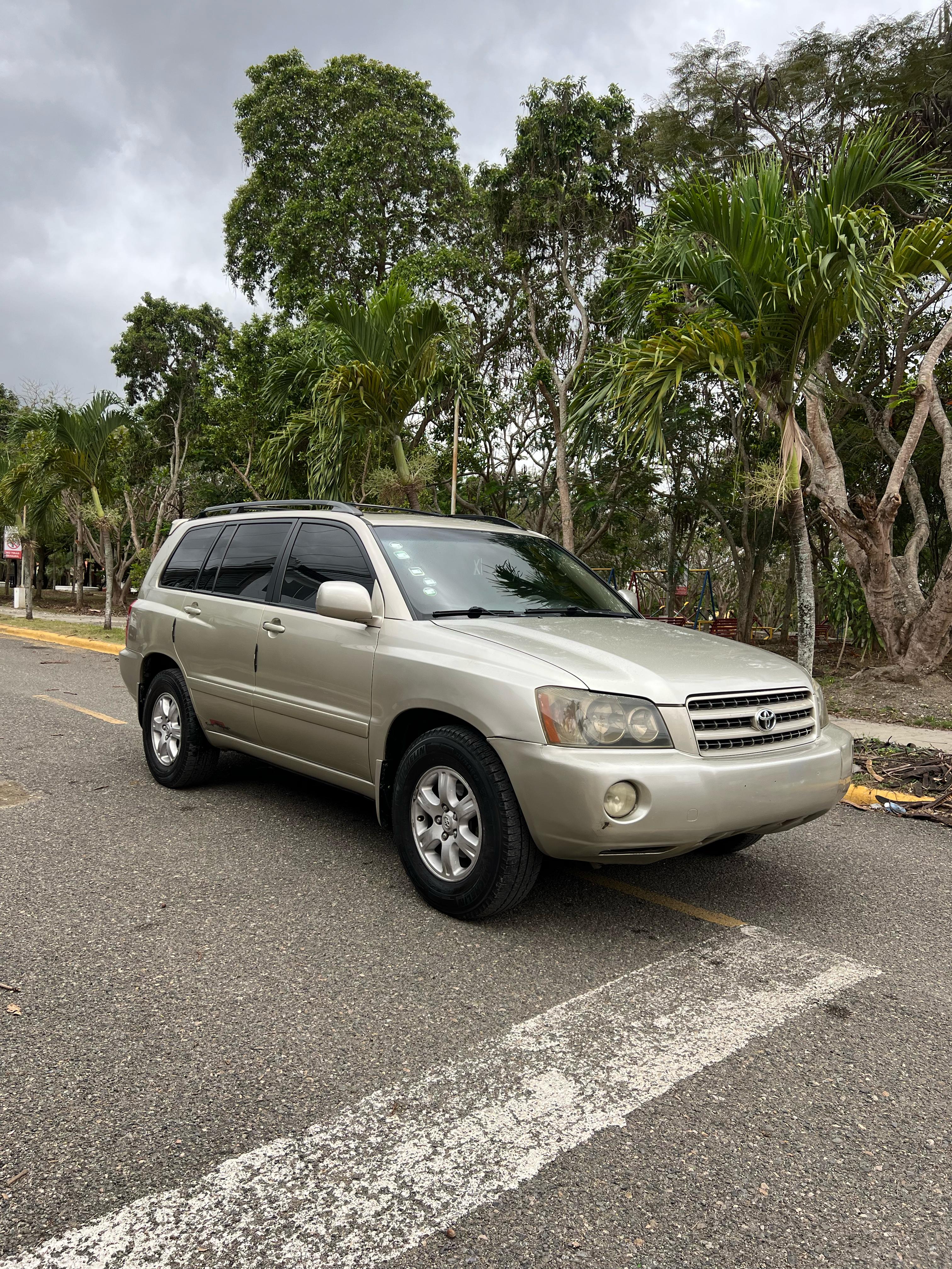 jeepetas y camionetas - Toyota higlander 2003 limited  0