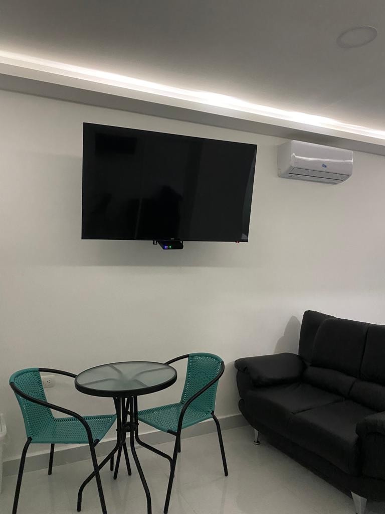apartamentos - Alquiler Estudio Moderno Amueblado Ubicado en la Zona Colonial, Santo Domingo 2