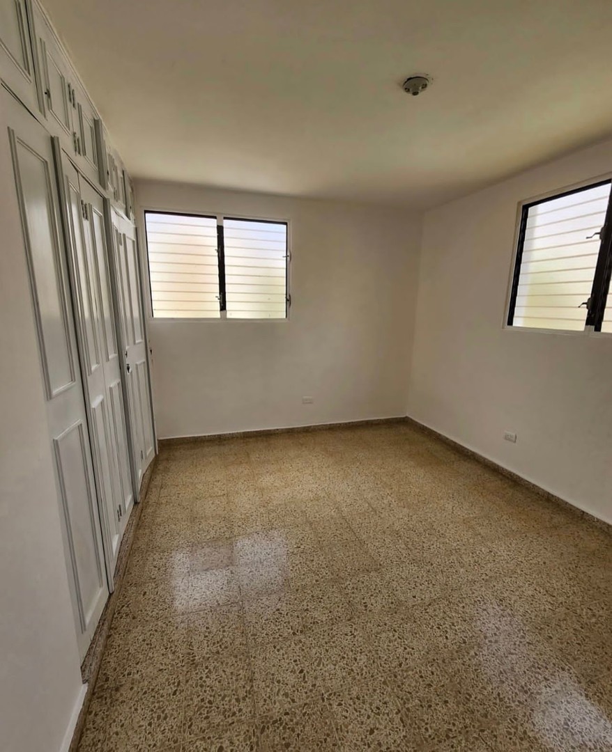 apartamentos - Se vende en Arroyo Hondo Viejo, amplio apartamento. 6