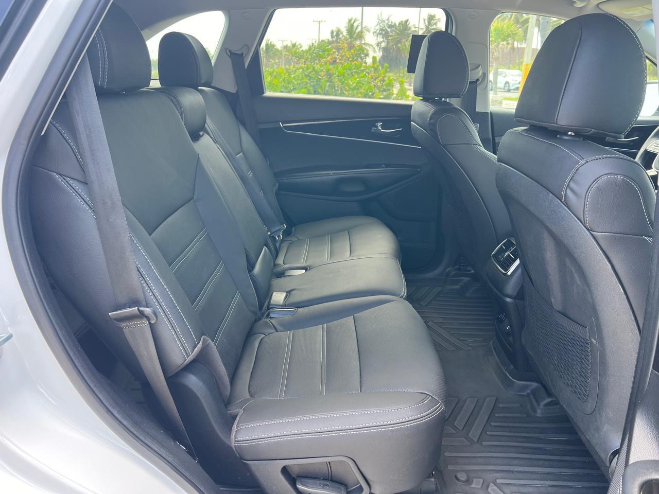 jeepetas y camionetas - Kia sorento LX 2019 clean carfax  2