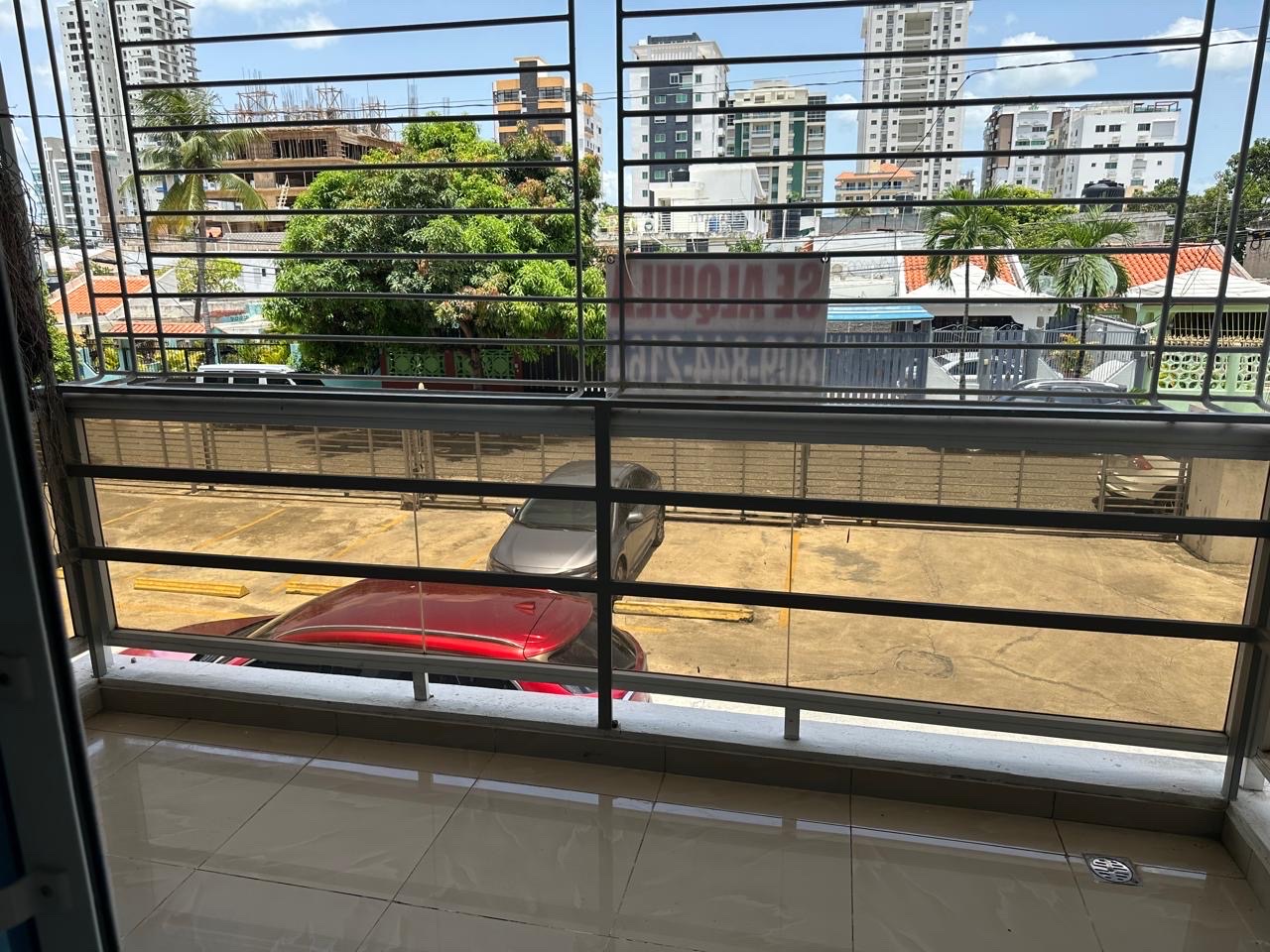 apartamentos - venta de apartamento en Alma Rosa 1 2do piso con 125mts Santo Domingo este   5