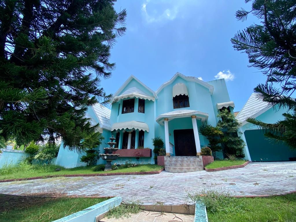 casas - Venta de hermosa casa cerca de carrefour y la Núñez de caceres Distrito Nacional 1