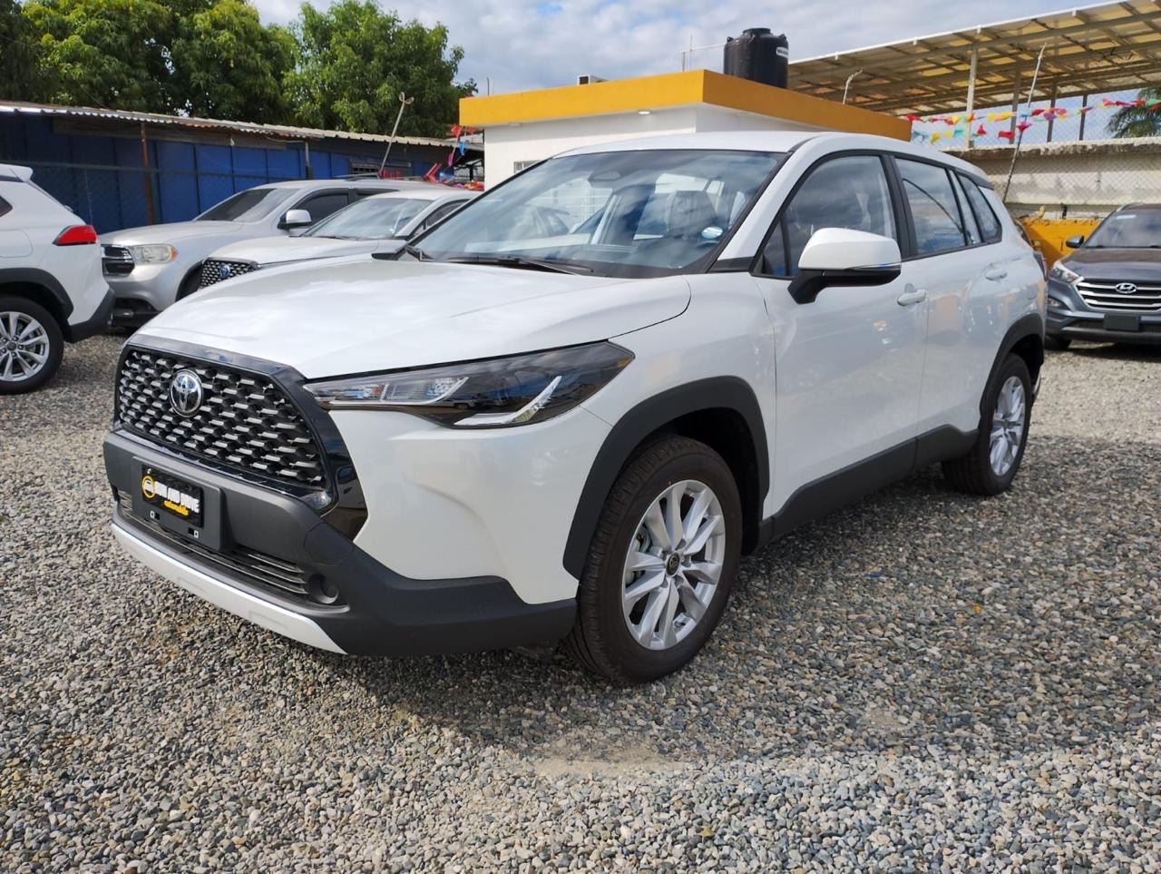 jeepetas y camionetas - COROLLA CROSS 2024 2